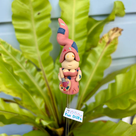 Tiny Gnome - Artist (female)