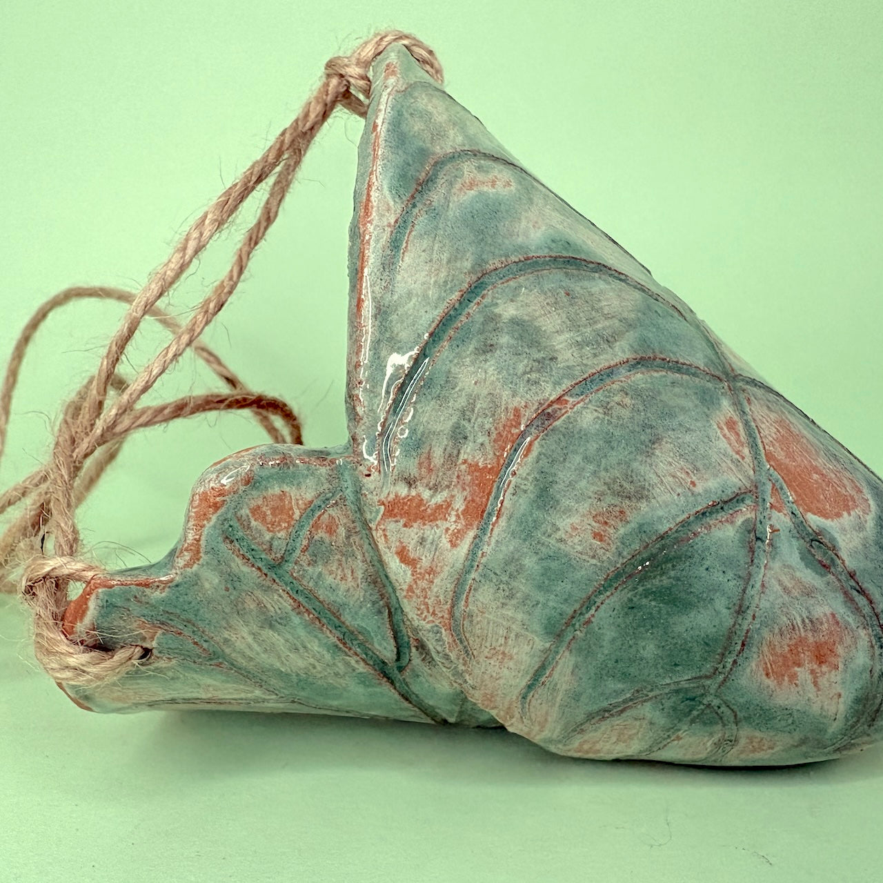 Ceramic hanging cone orchid pot - leaf design