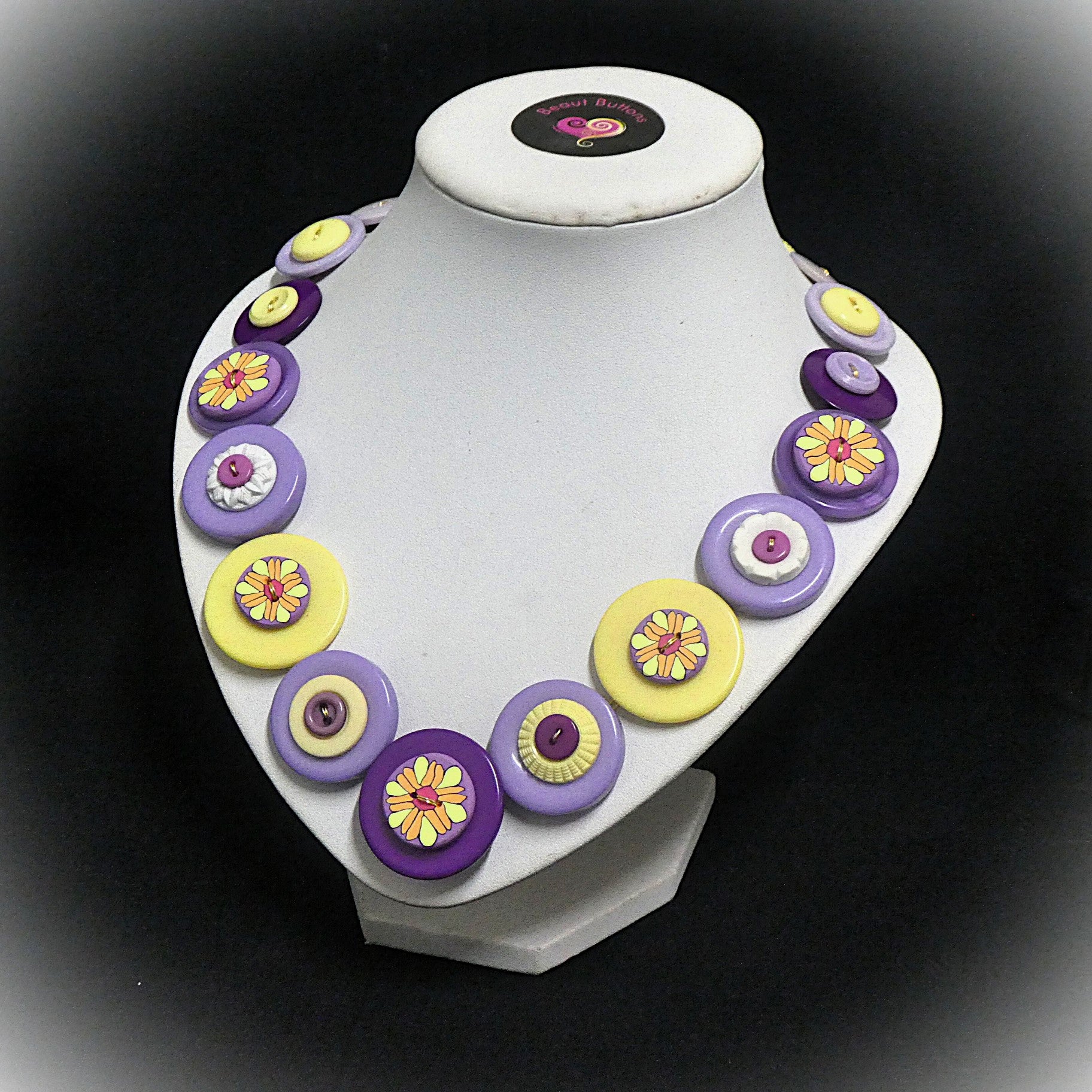 Button necklace - Summer Blooms