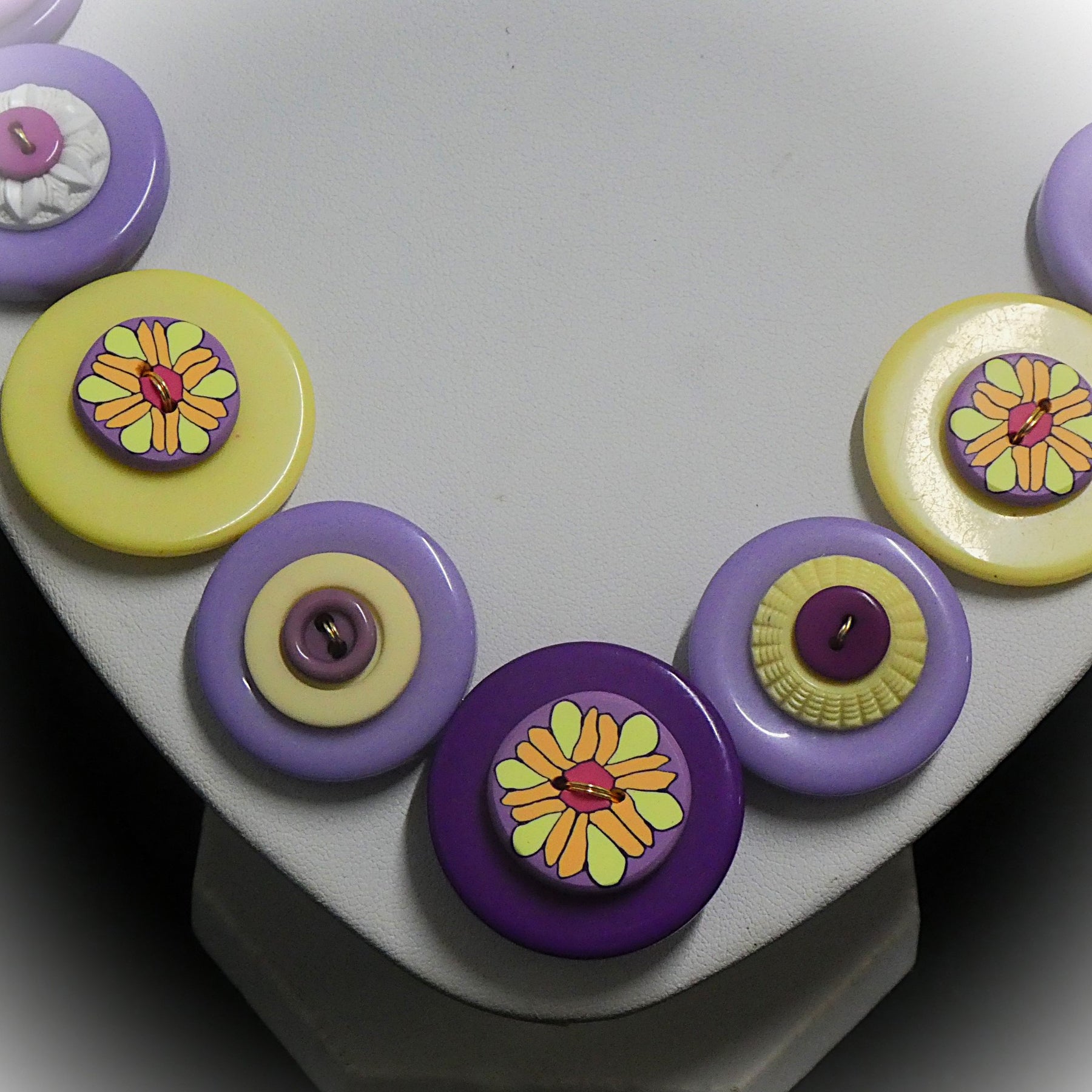 Button necklace - Summer Blooms