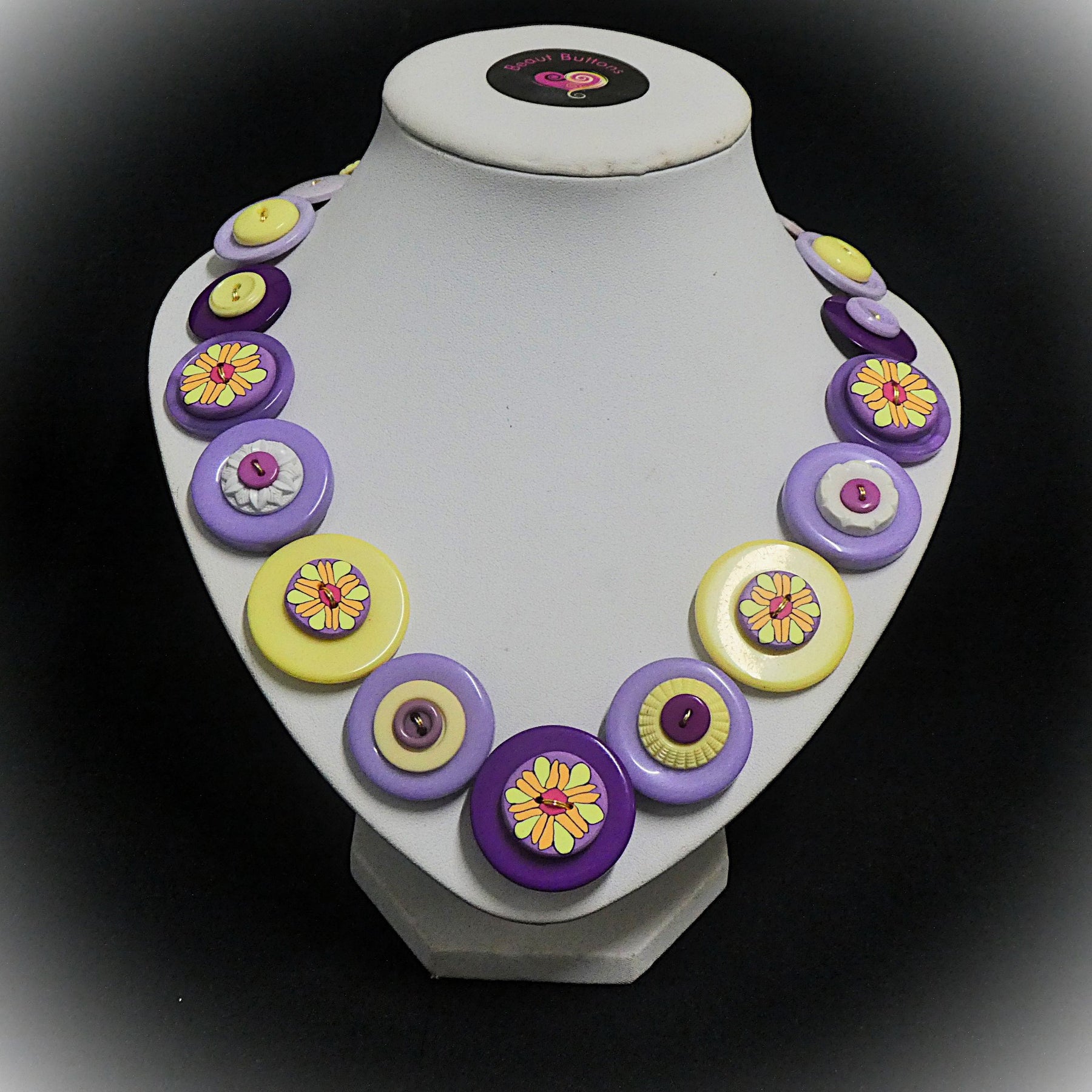 Button necklace - Summer Blooms