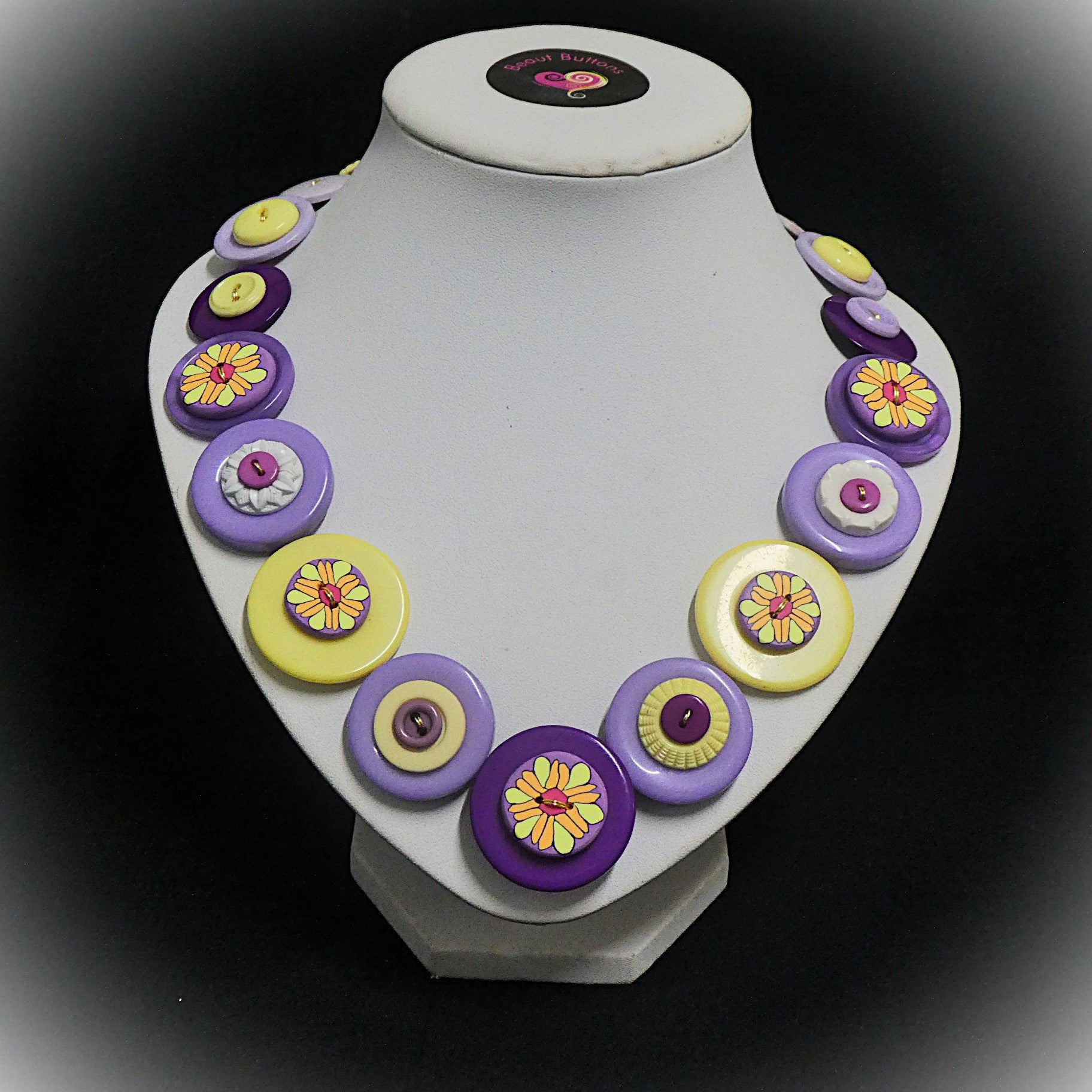 Button necklace - Summer Blooms