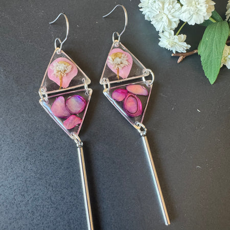 Double triangle cowrie shell and pressed flower resin earrings