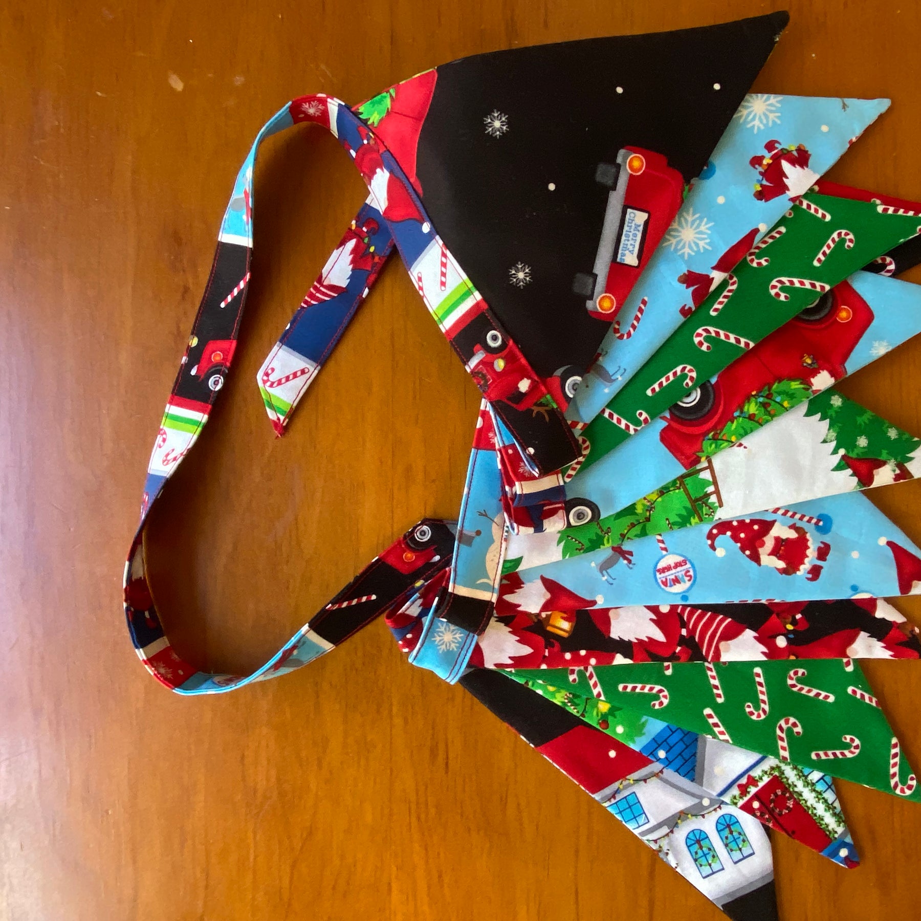 Christmas Gnome Bunting