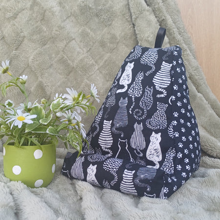 Black & White Cat Design Pillow Stand to suit Book and Tablet