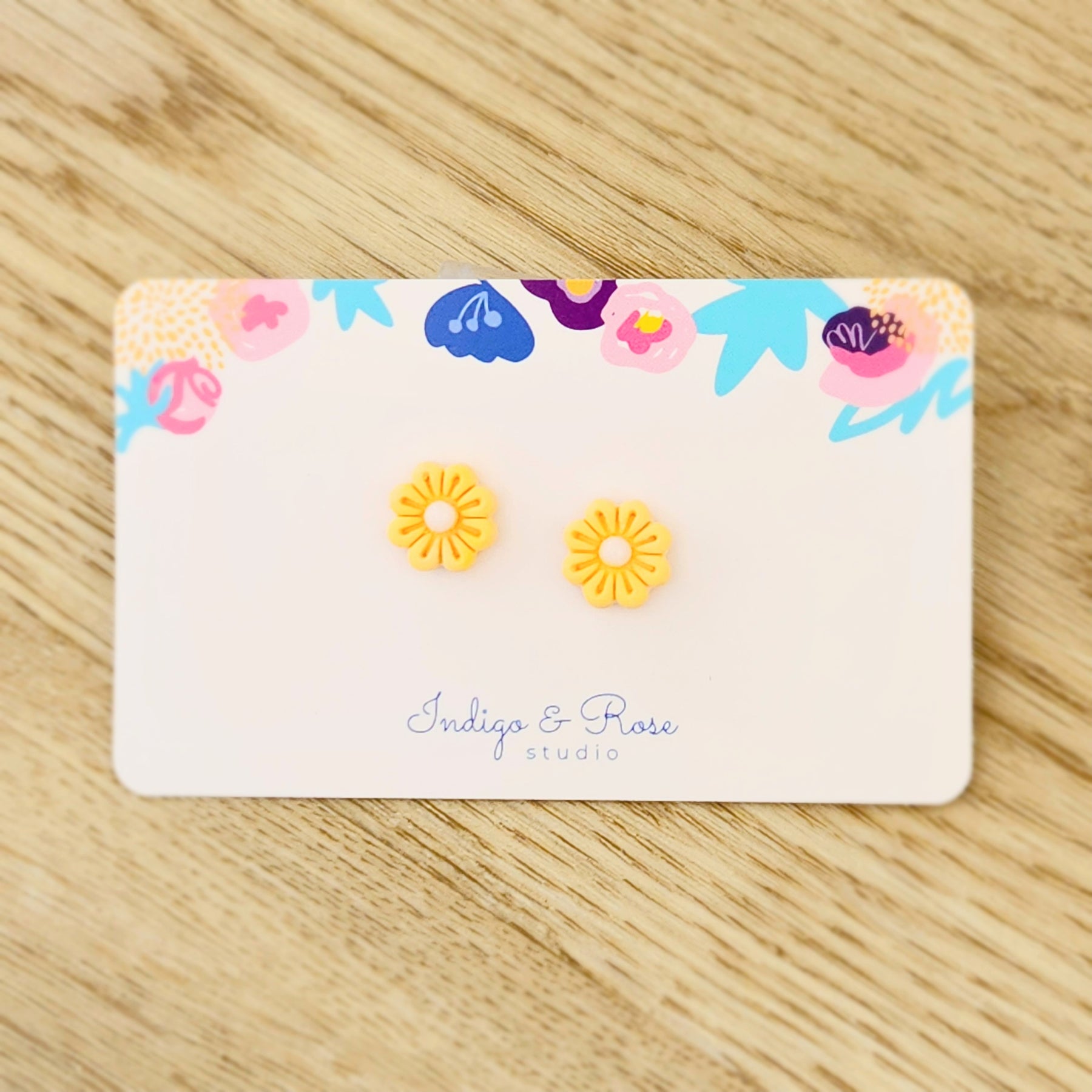 Emmy Studs (various colours)