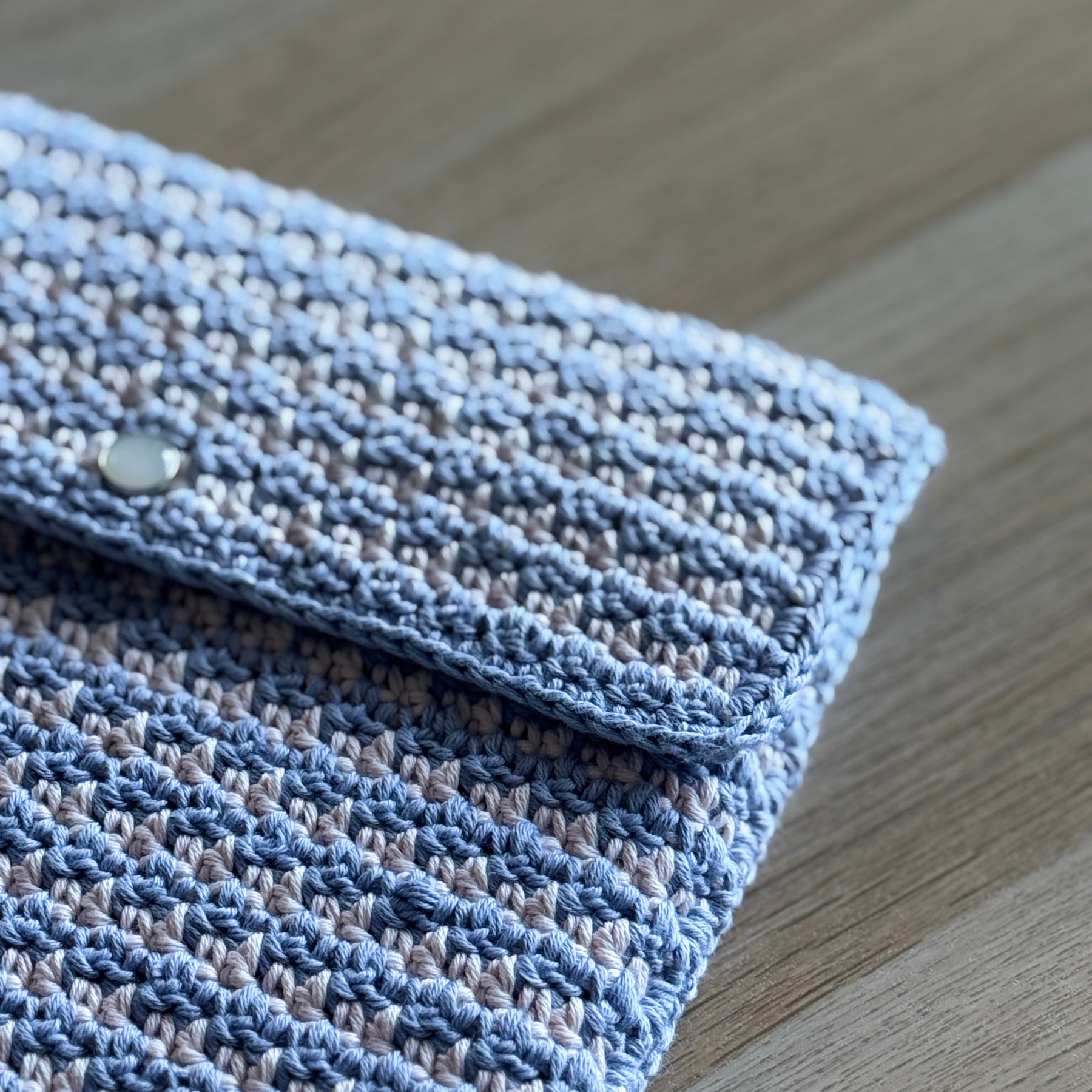 iPad Sleeve | Handmade Croceht Tech Accessary | Houndstooth Carat Ver. Cotton Yarn