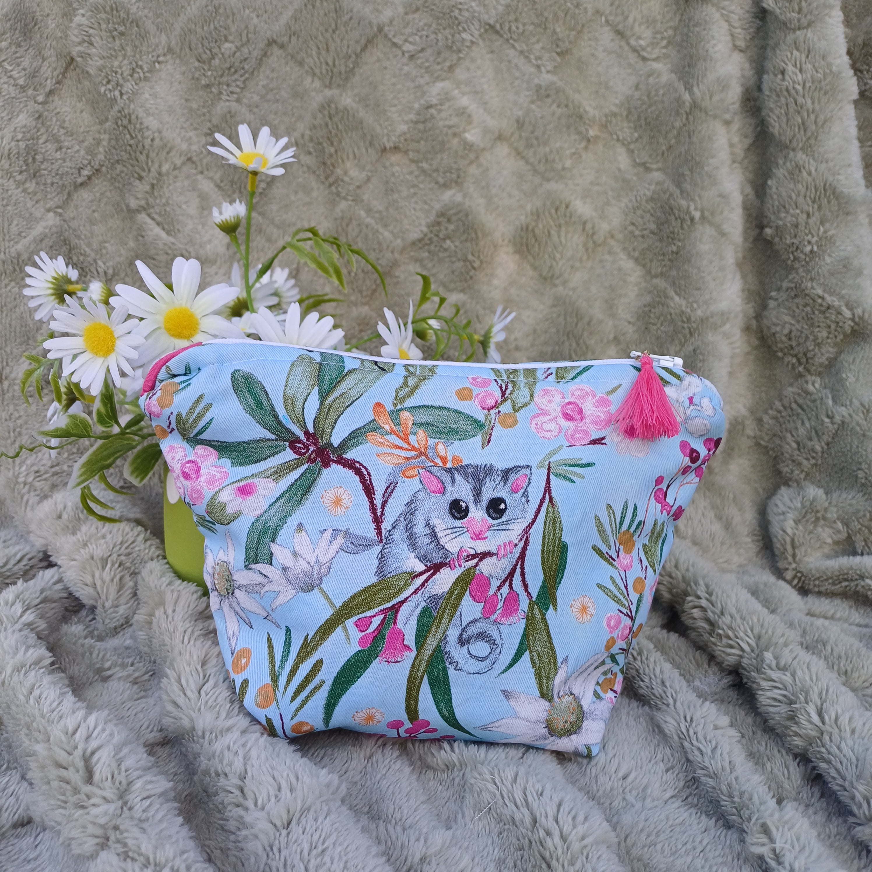 Possum Design Zipper Pouch