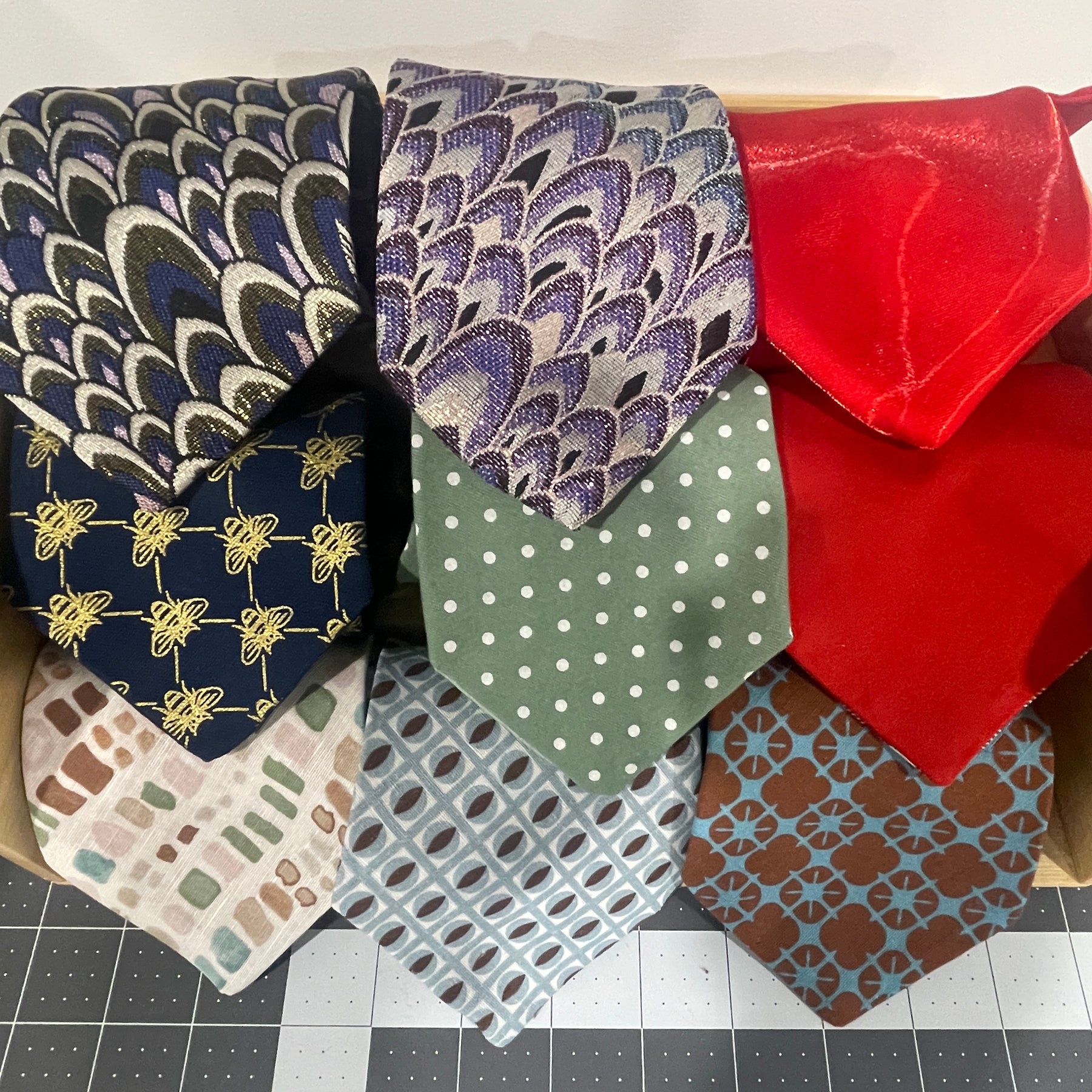 Neck Tie - Peacock Lilac