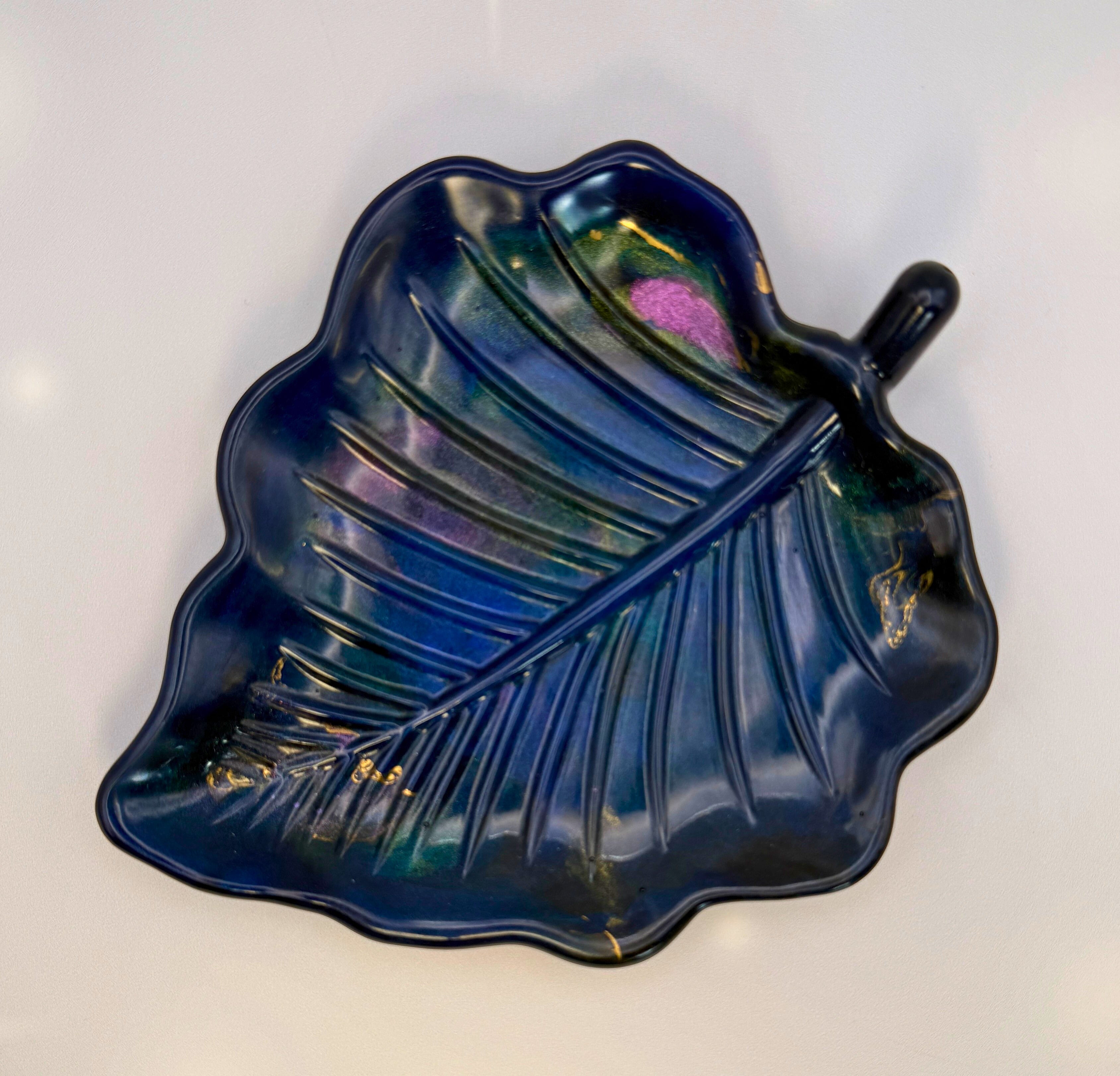 Un-be-leaf-able handmade resin leaf trays