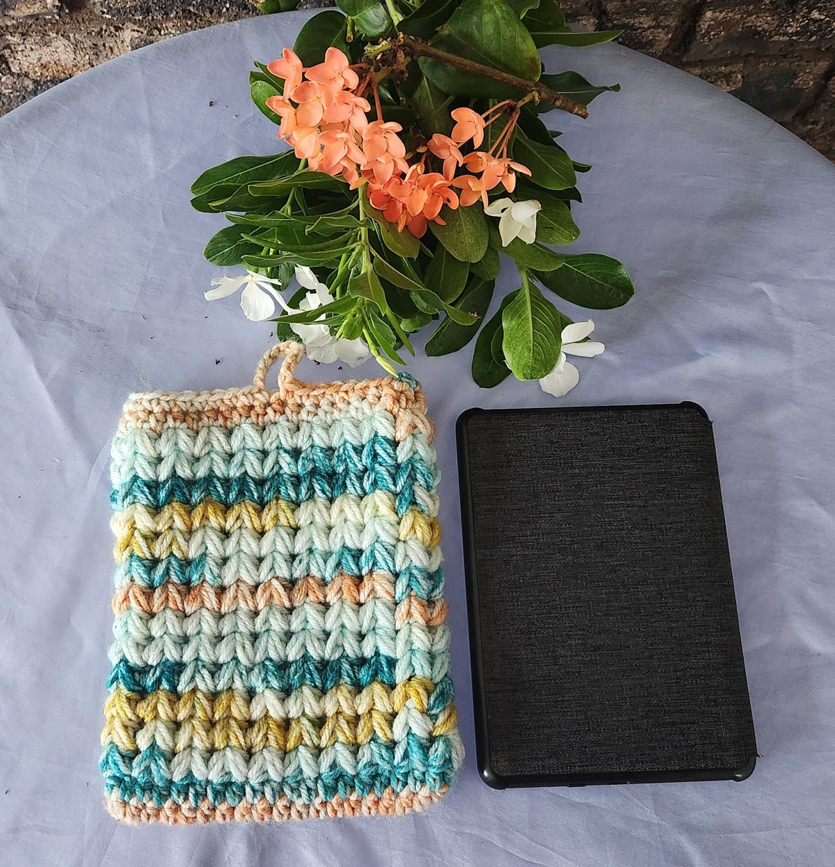 E-Reader Crocheted Cover
