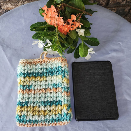 E-Reader Crocheted Cover