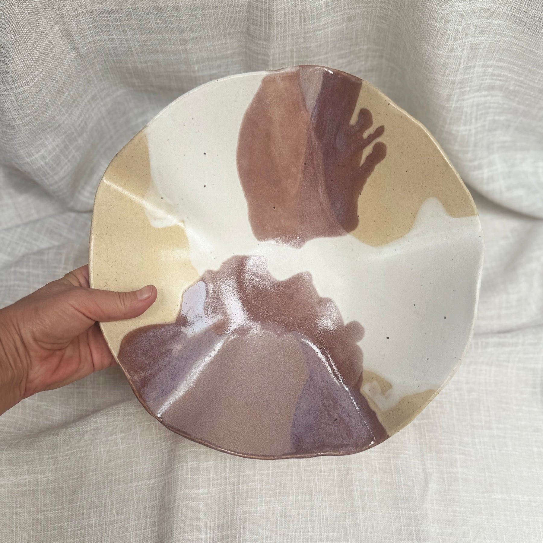 Ceramic Wave Bowl 26cm x 26cm