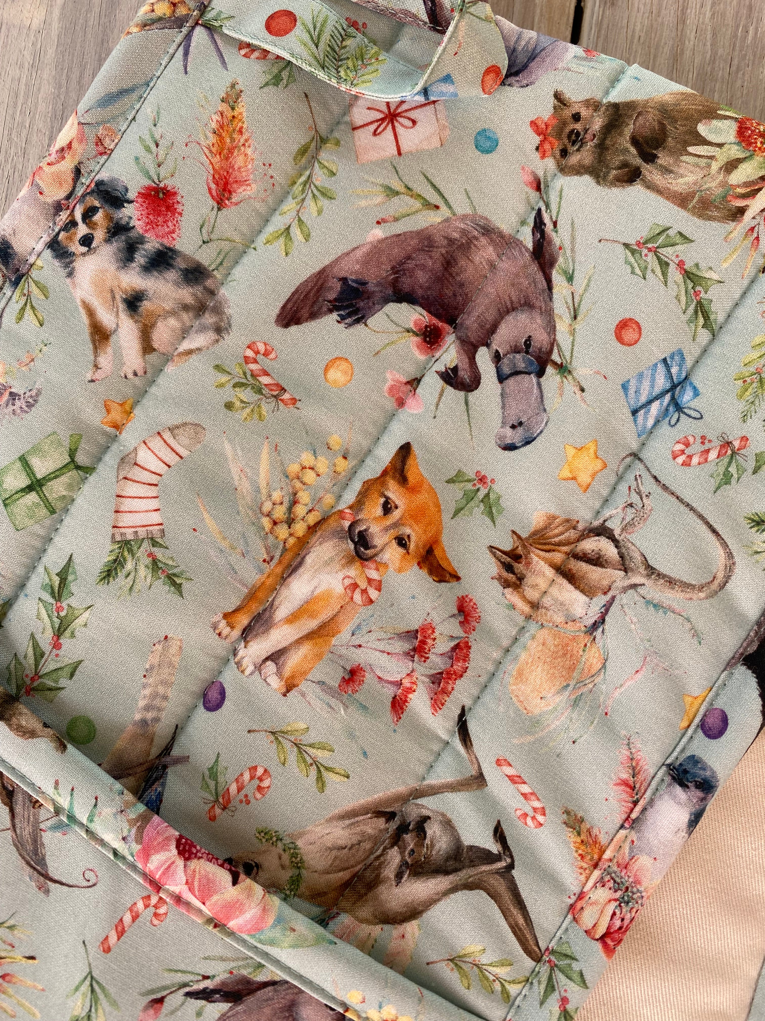 Australiana Christmas Double Oven Glove