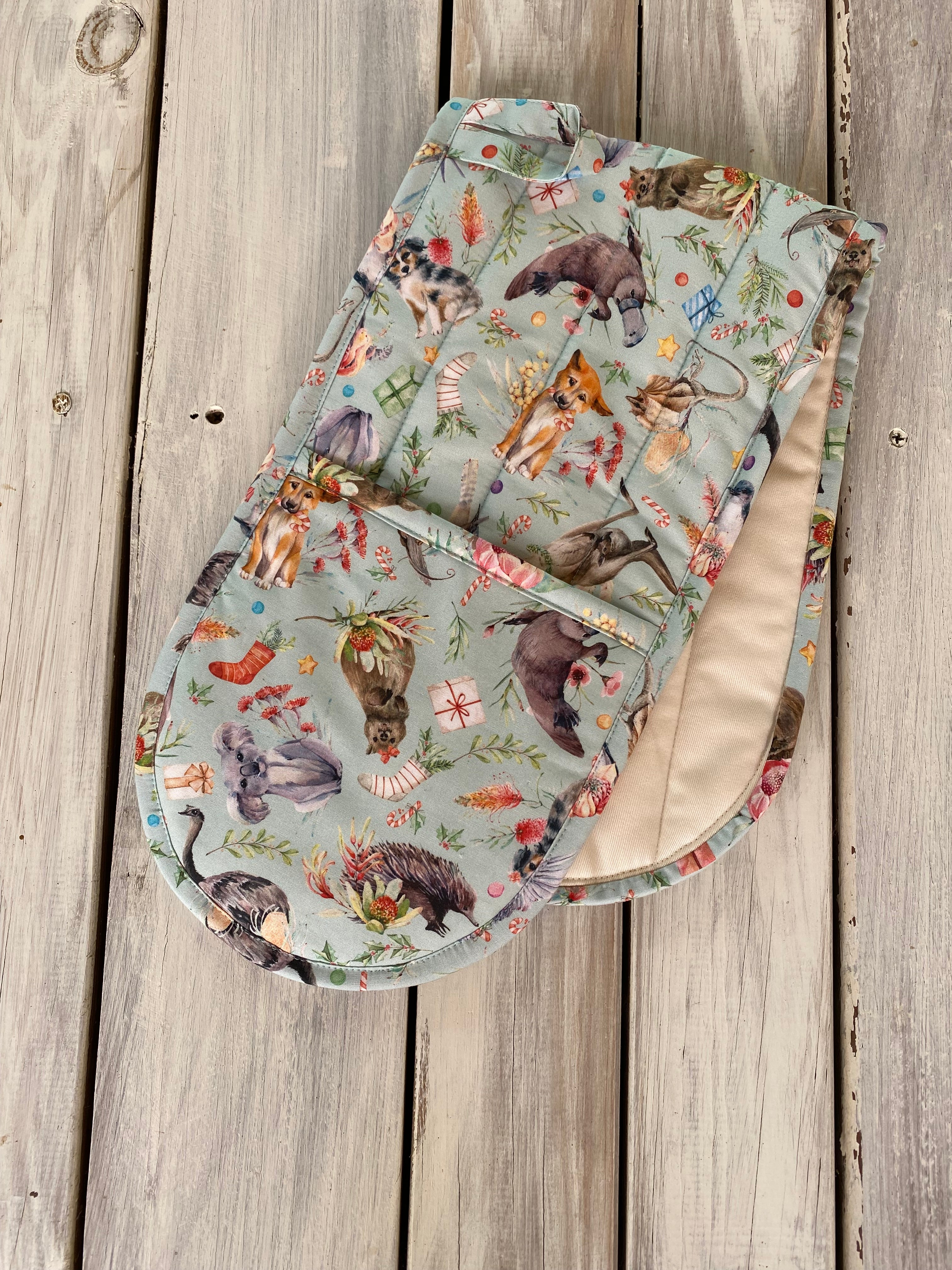 Australiana Christmas Double Oven Glove