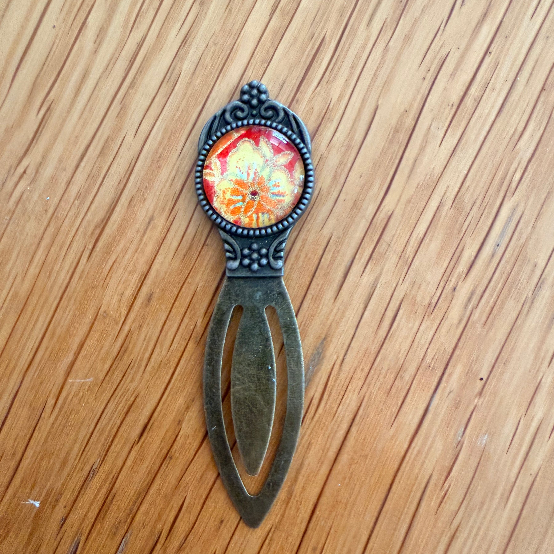 Antique Bronze Plated Flower WASHI Cabochon Bookmark
