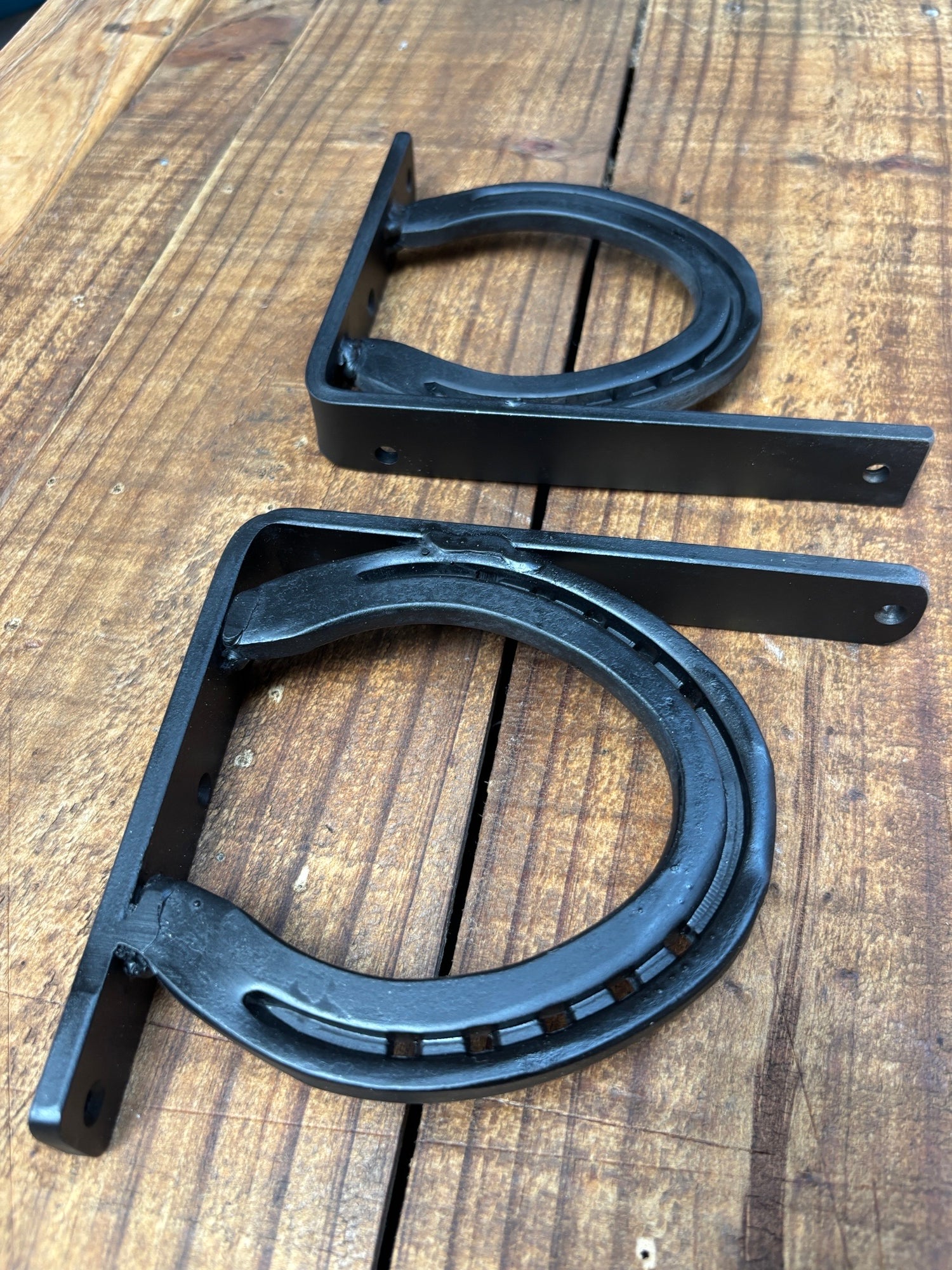 Horseshoe Shelf Wall Bracket
