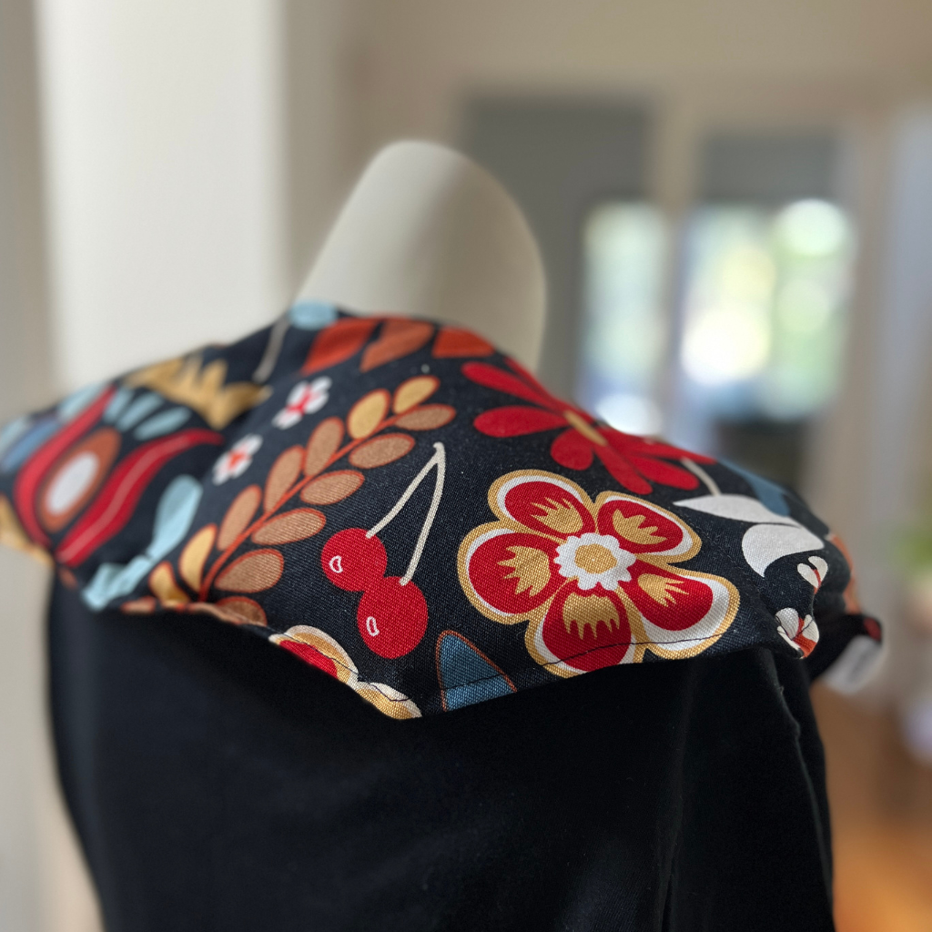 Origami-Inspired Curved Lavender Wheat Pack for Neck & Shoulders - Modern Scandi