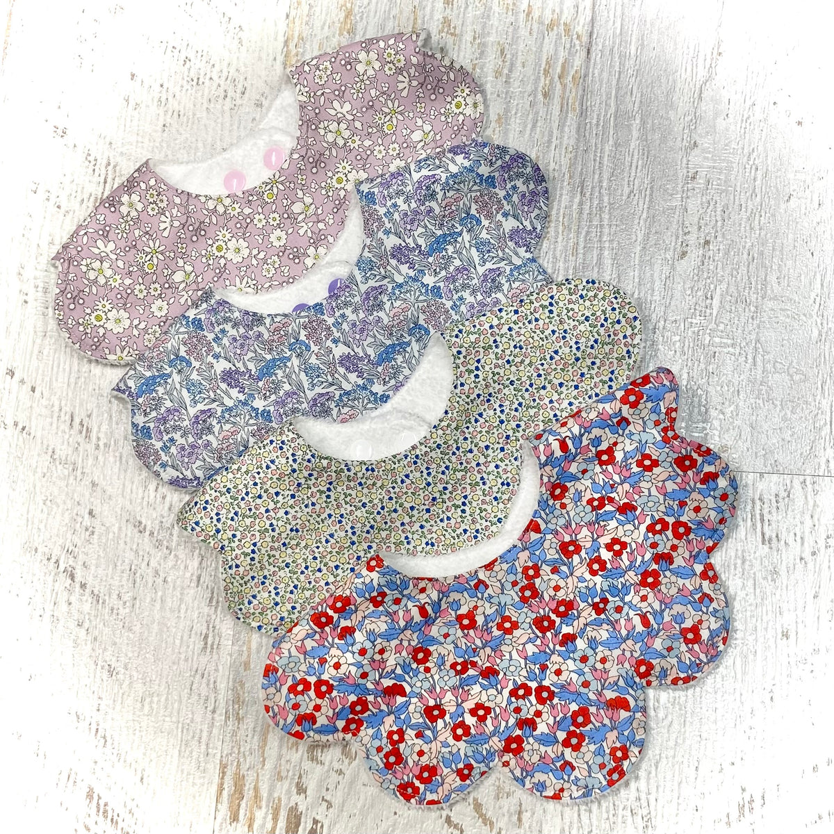 Scalloped Bib – Liberty Cotton