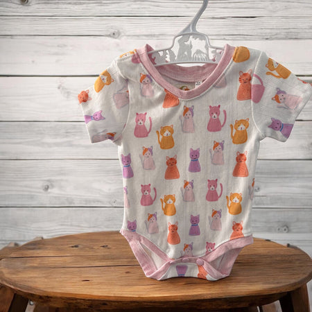Kitty Puss short sleeve Onesie