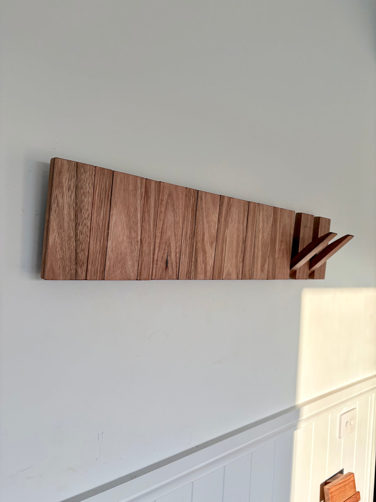 Silver top ash Horizon line coatrack