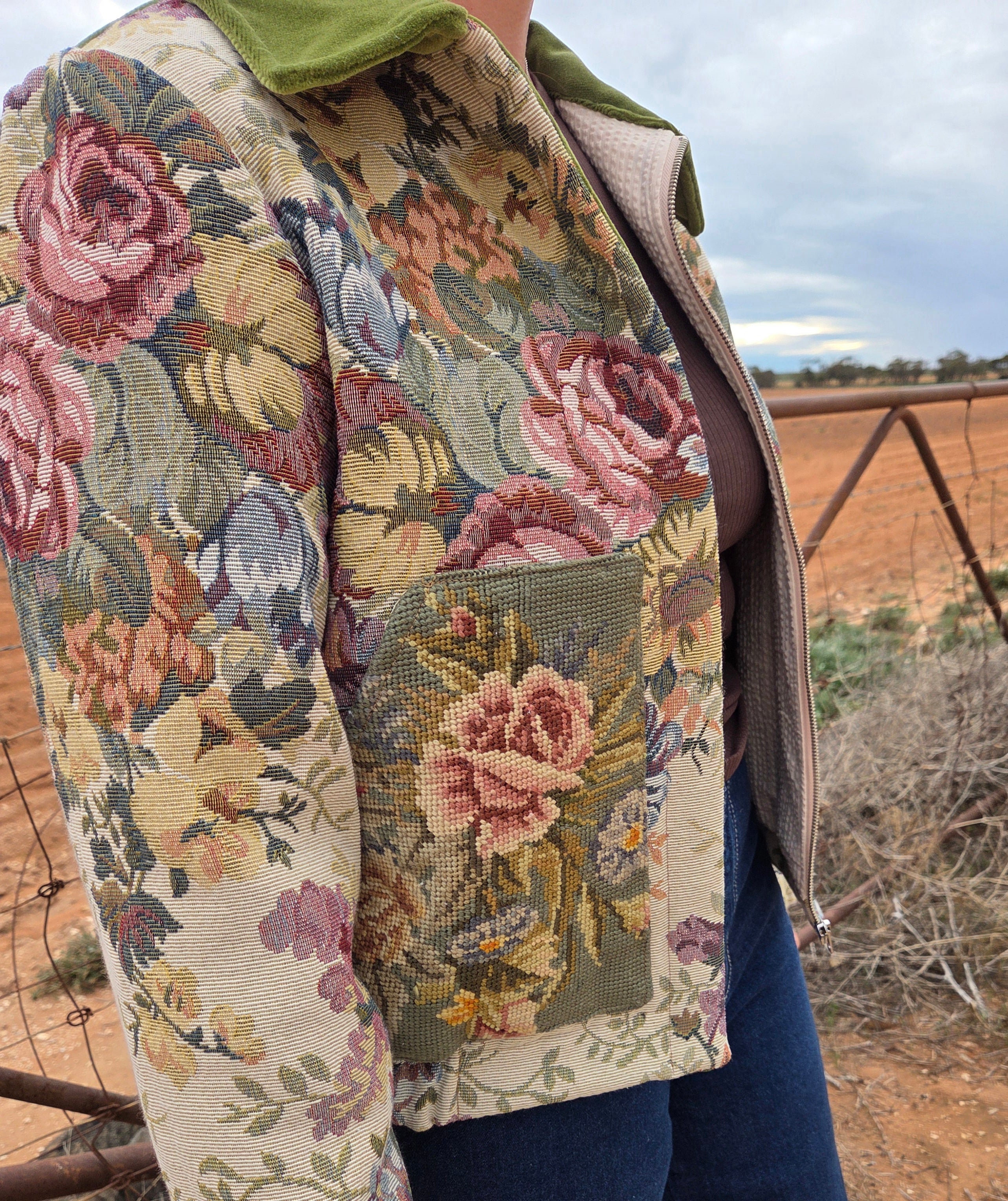 Pistachio Garden - Retro Bomber Jacket - S/M
