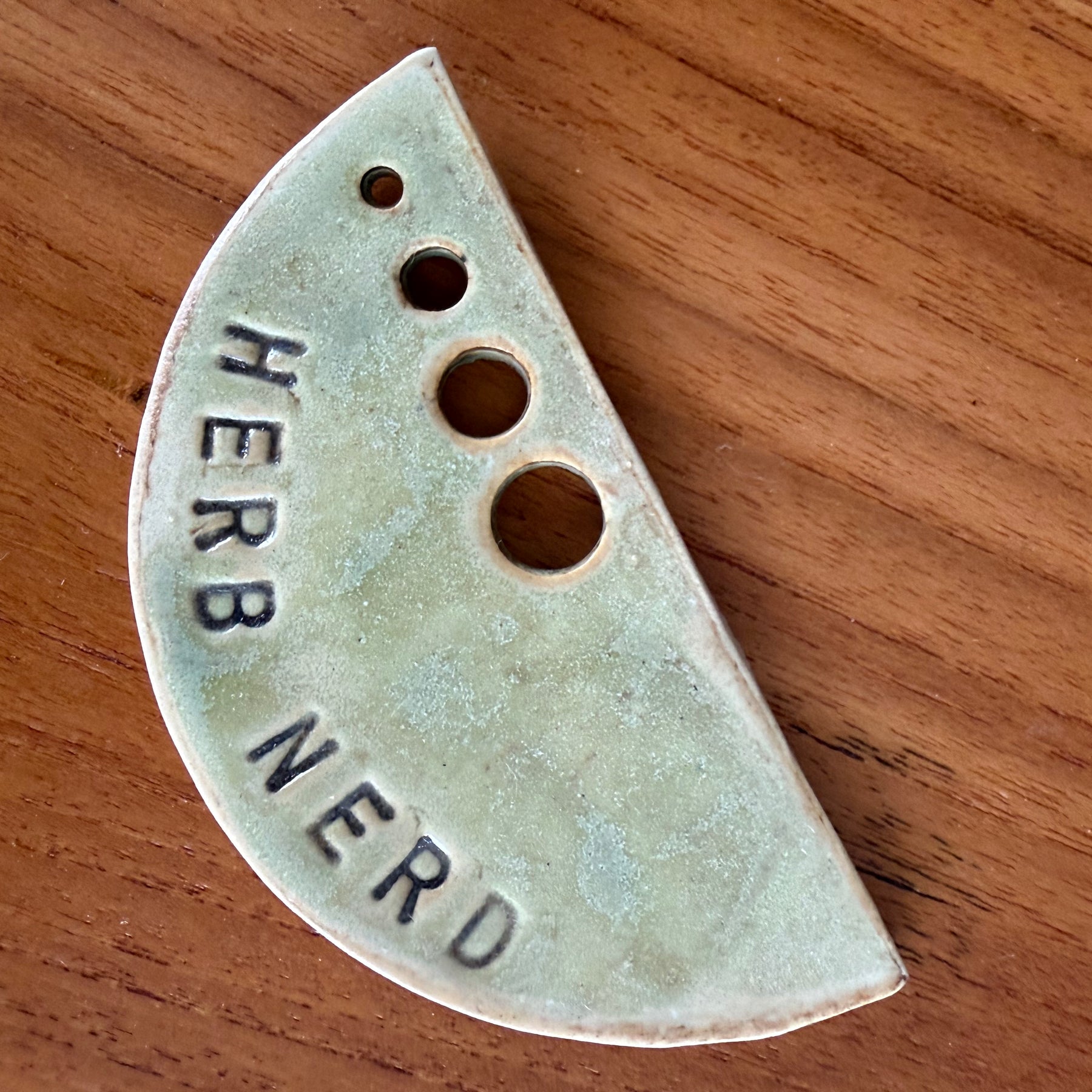 Herb Nerd - Pottery Herb Stripper - Green