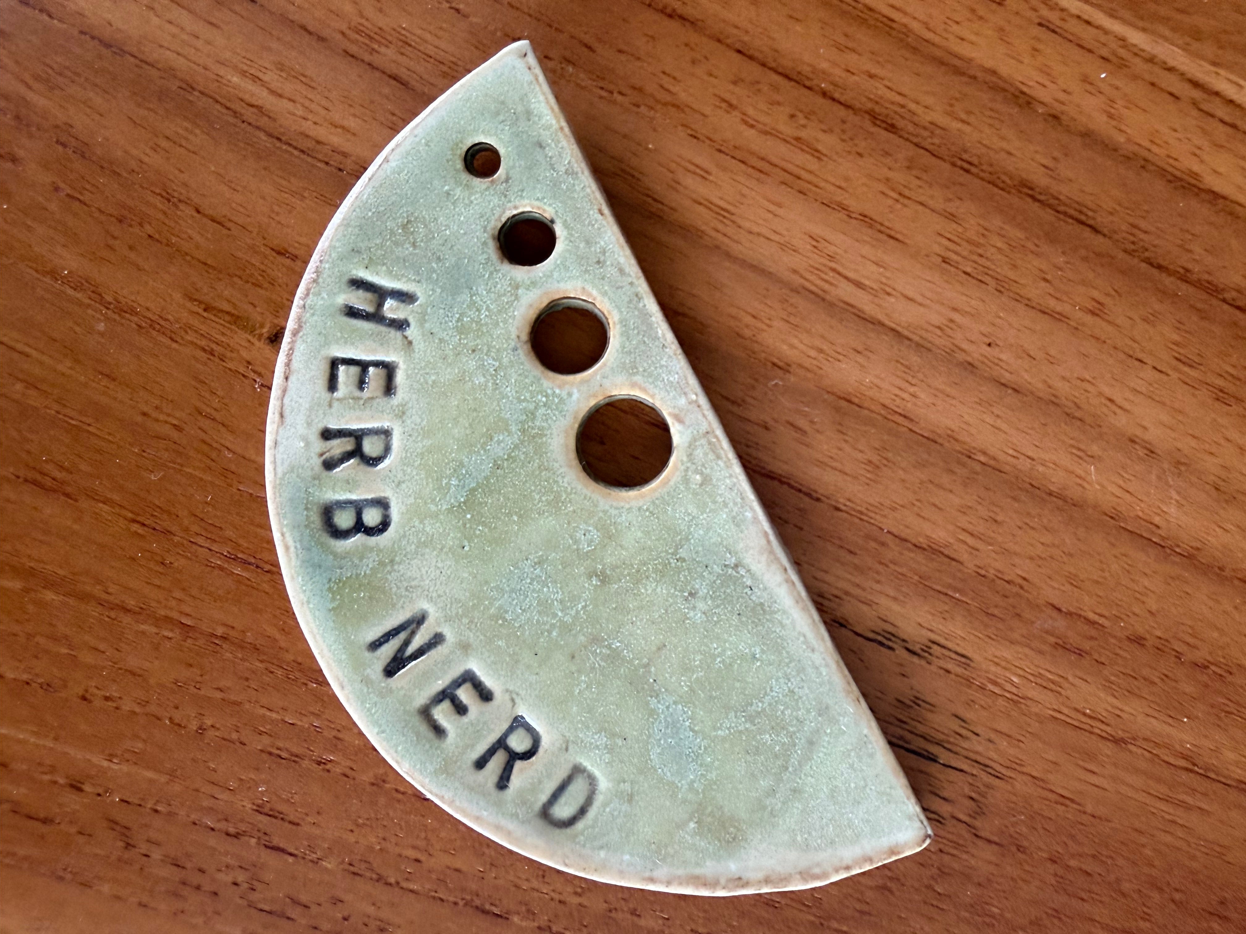 Herb Nerd - Pottery Herb Stripper - Green