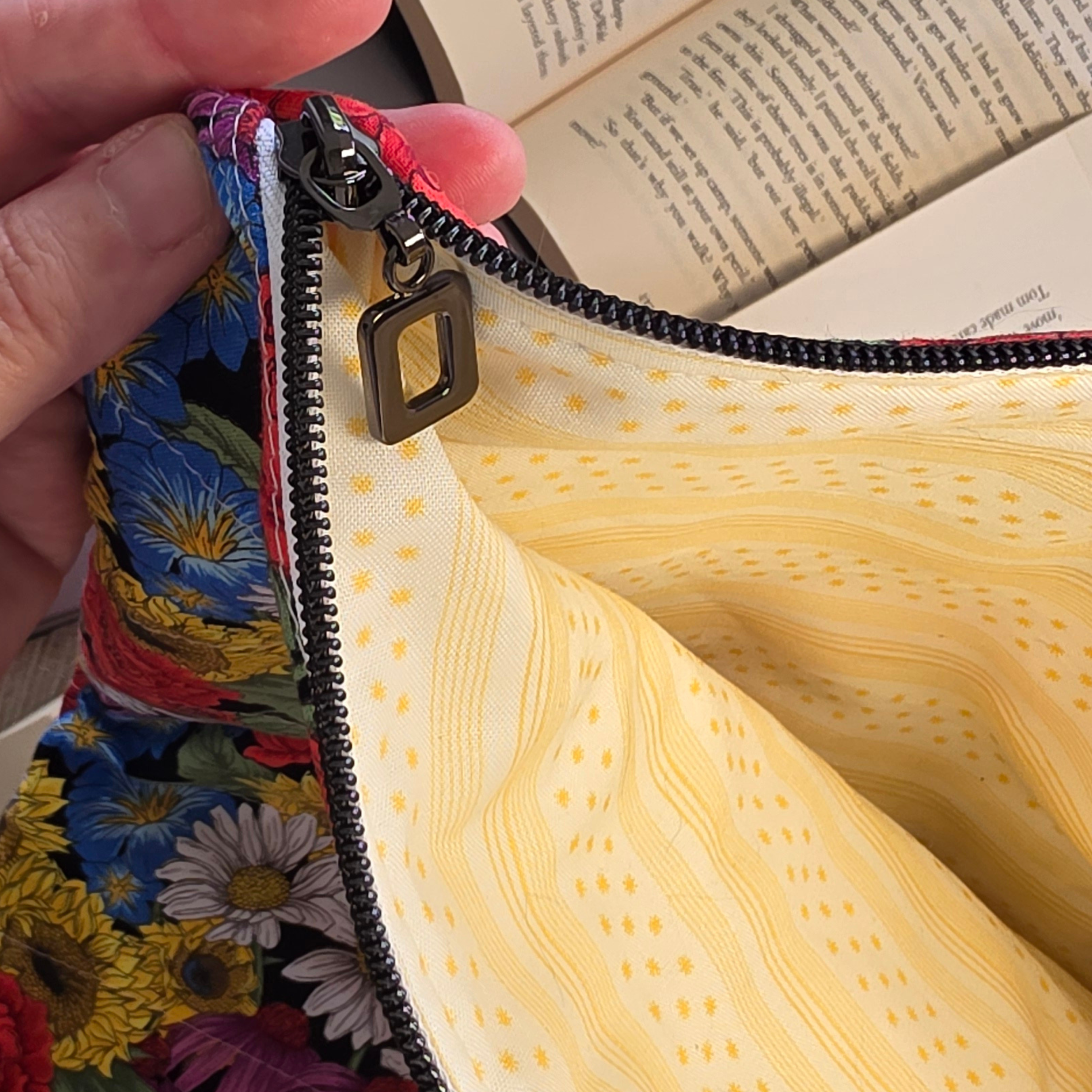 Floral designs - Large book, 14" tablet or laptop sleeve, handmade