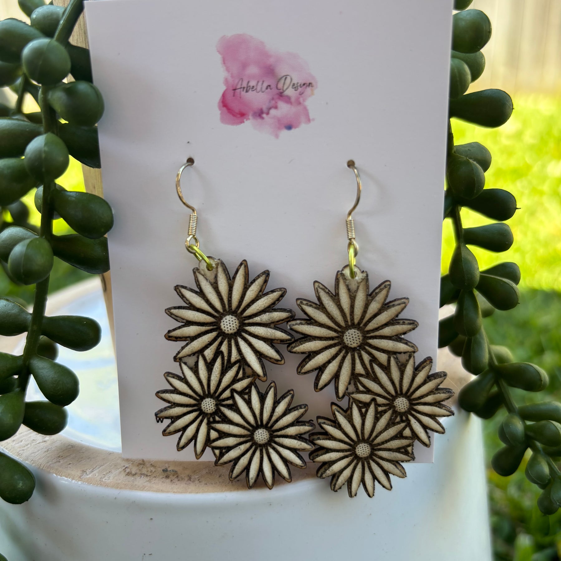 Daisy dangles