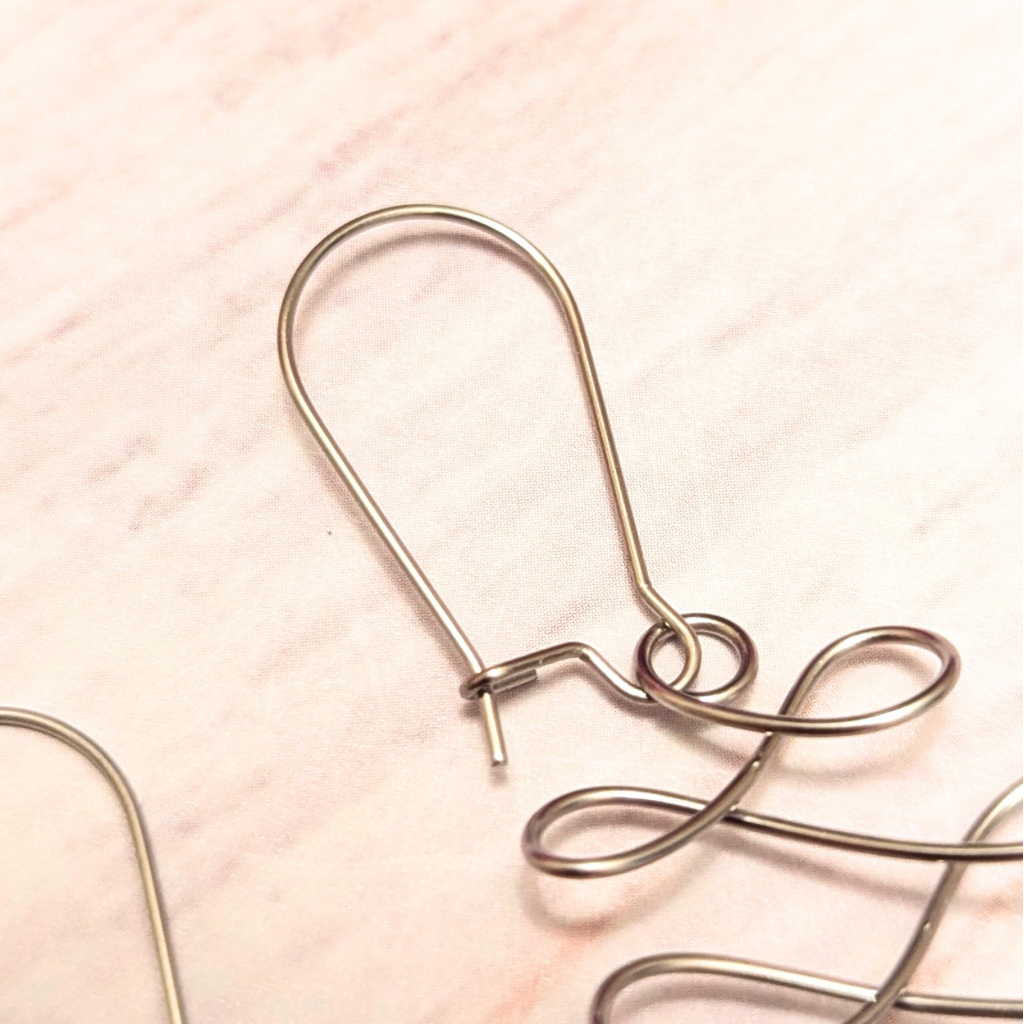 Christmas tree earrings - Handmade - Wire art - Hypoallergenic earhooks