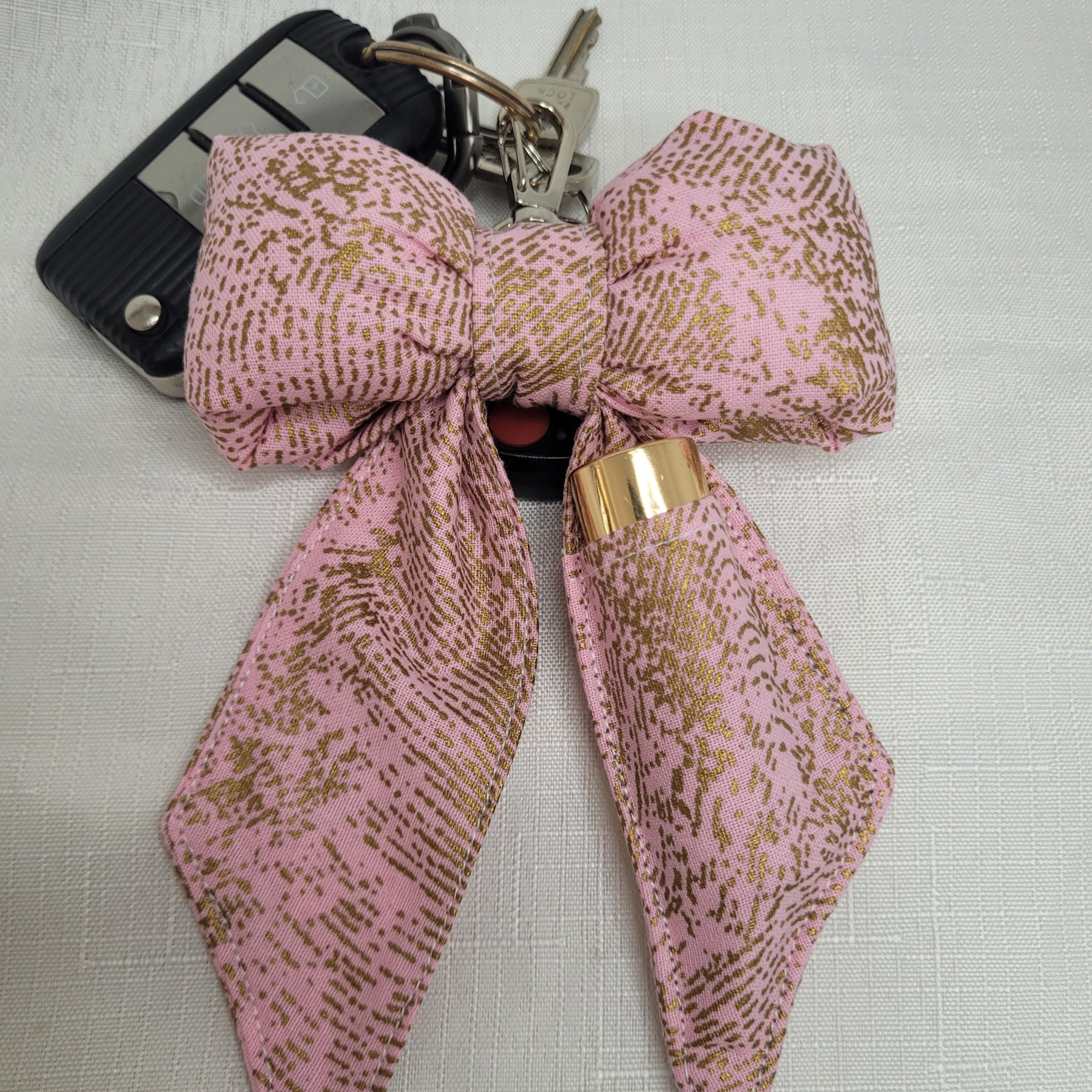 Bow Keyring with pocket