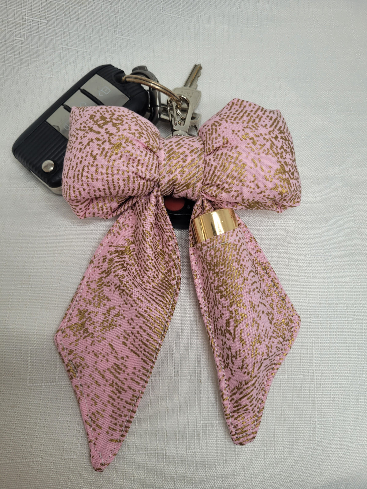 Bow Keyring with pocket