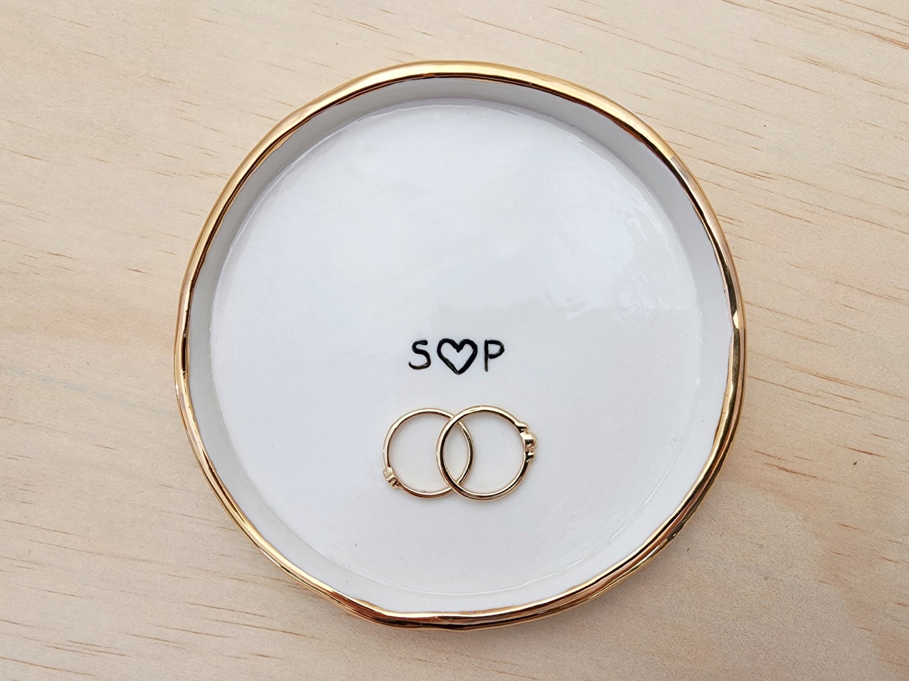 Personalised ring dish with gold or silver and rim, Custom Wedding Gift, Anniversary Gift