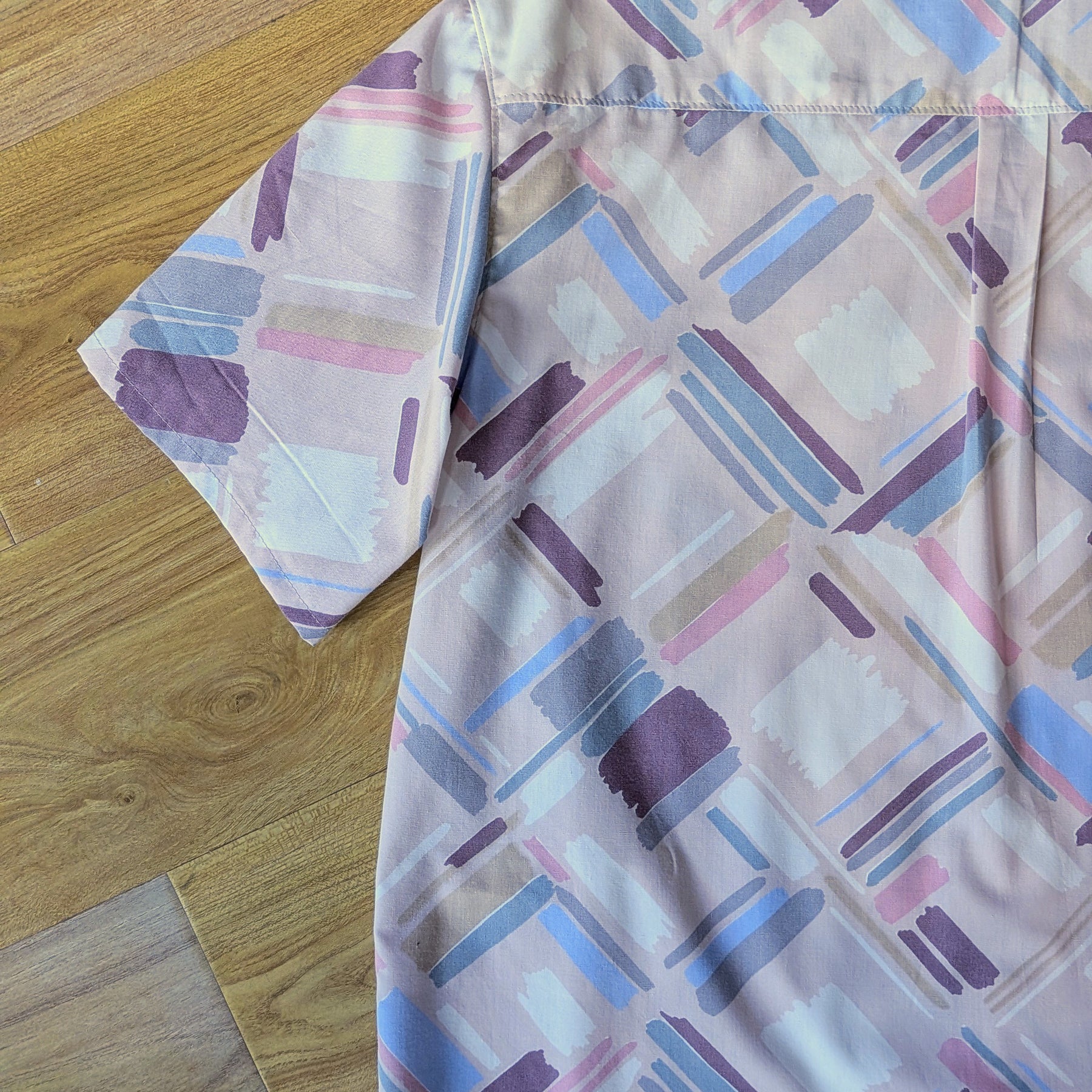 Upcycled Unisex Cotton Button-up Shirt 1980s/90s Sheet (Pink / Size M)