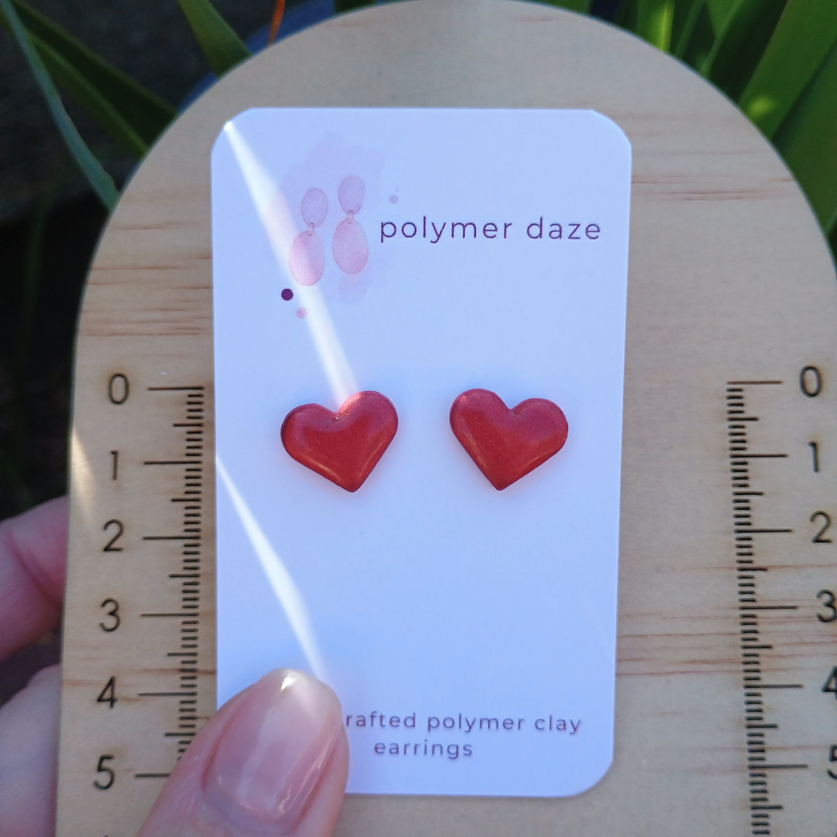 Velvet heart stud earrings