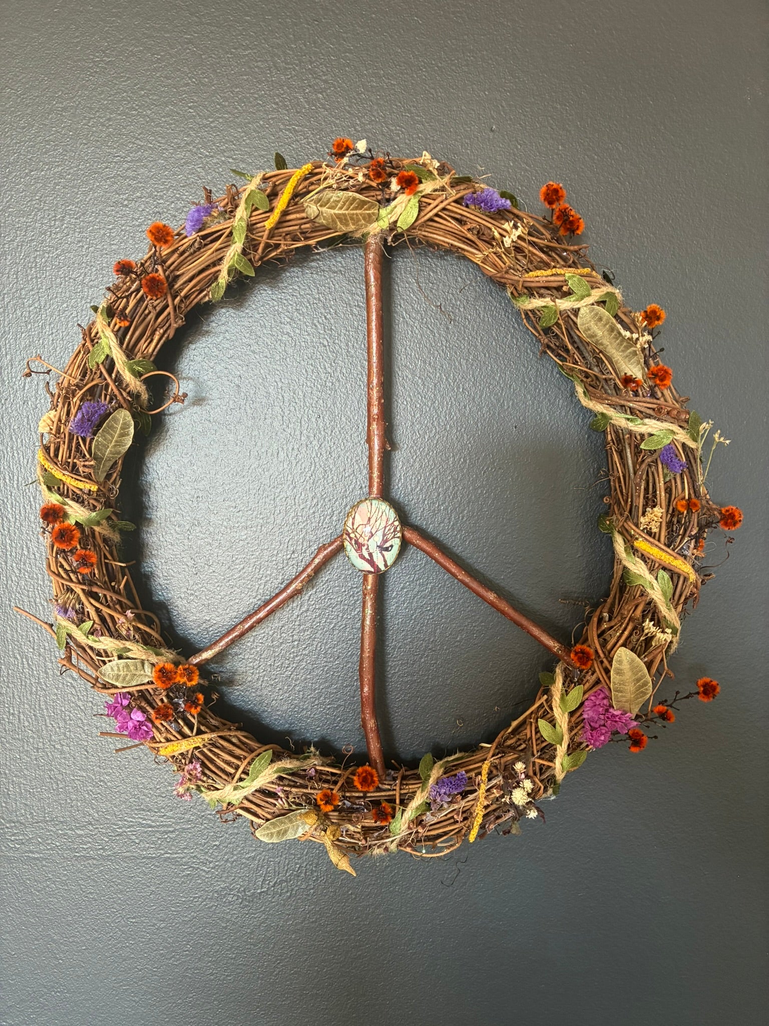Wreath of Peace (Measures 33cm x 33cm)