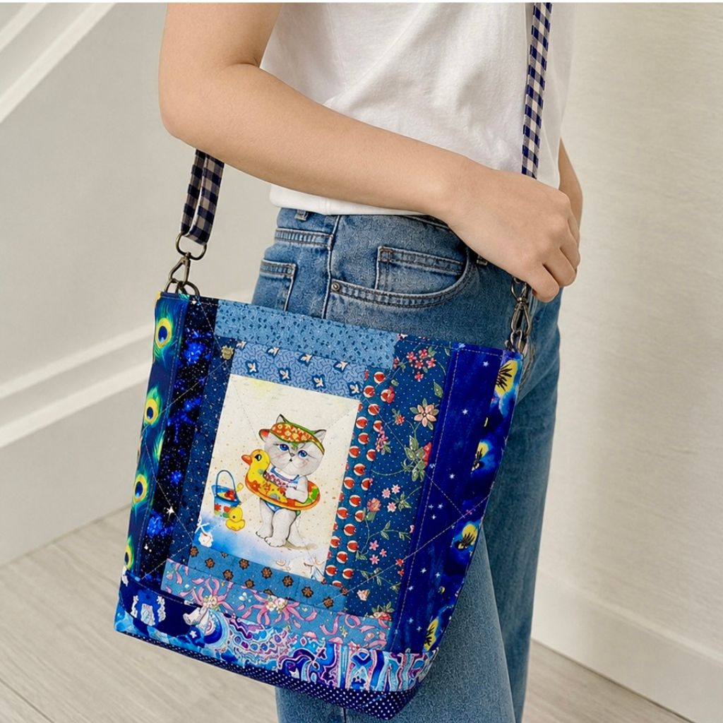 Beach Day Kitty Tote