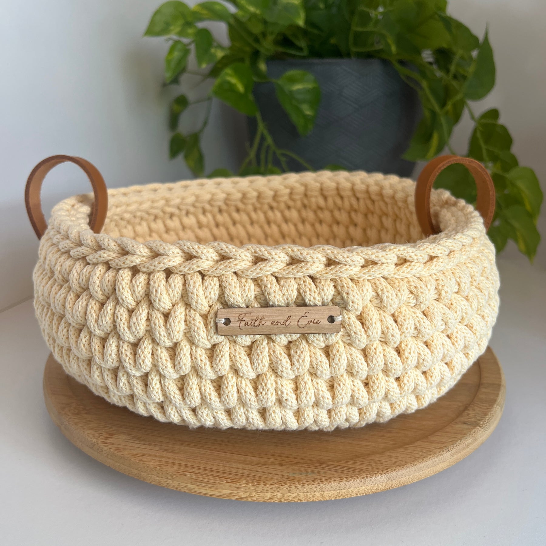 Crochet basket with handles - colour Butter