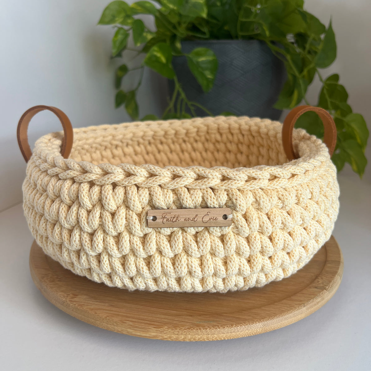 Crochet basket with handles - colour Butter