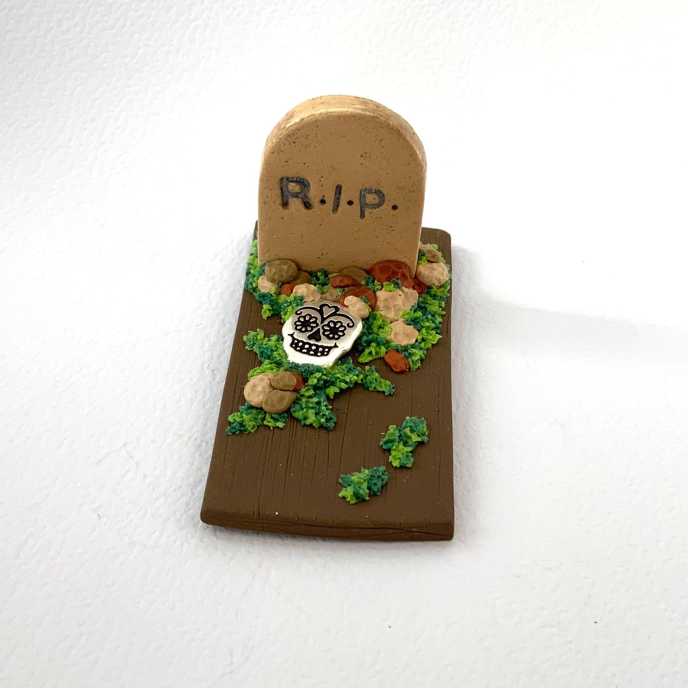 DEAD CUTE – Miniature Gothic Graveyard Scene | Handmade Polymer Clay Art