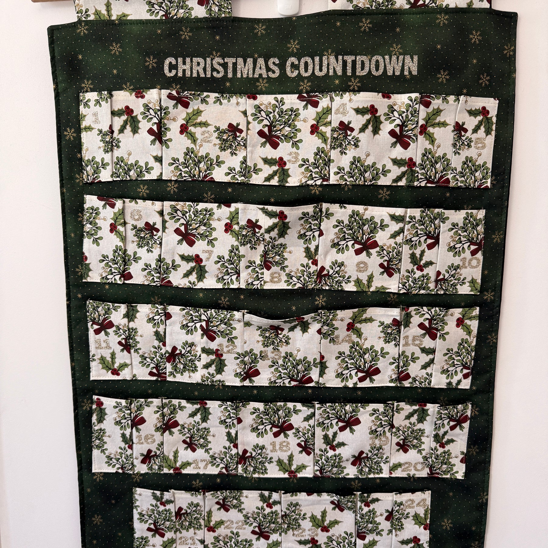 Fabric Christmas Advent Calendar With 24 Pockets
