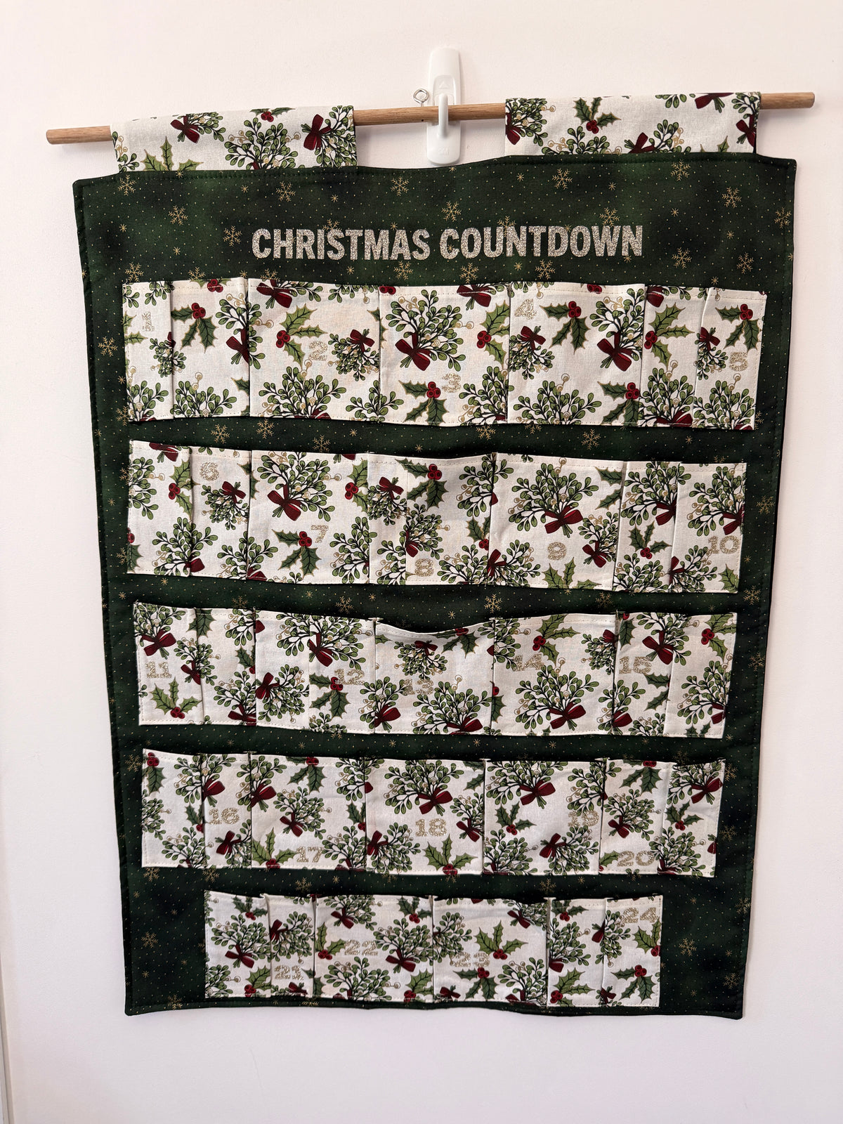 Fabric Christmas Advent Calendar With 24 Pockets