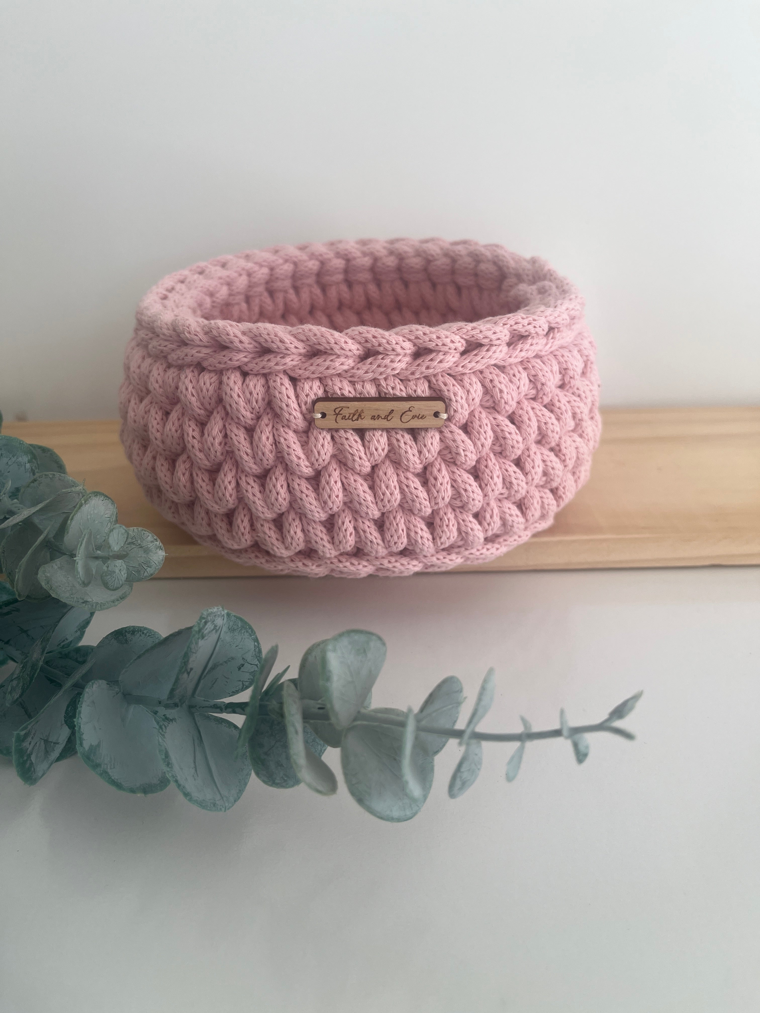Small Crochet Basket - in Pastel Pink