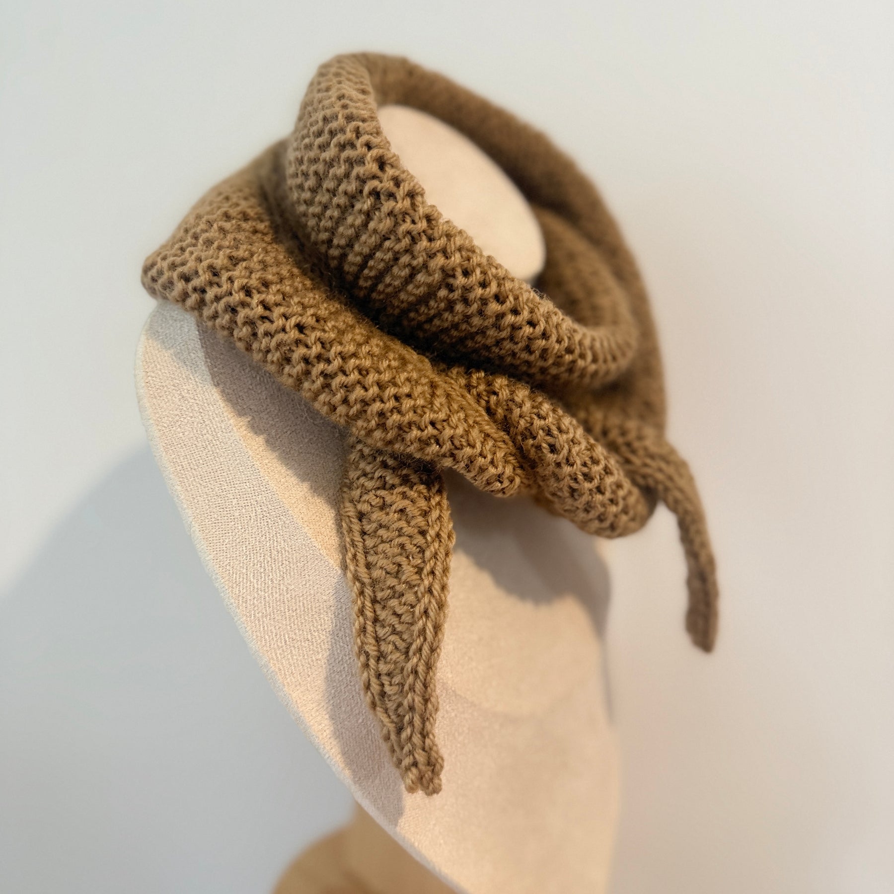 Knitted sophie scarf in camel