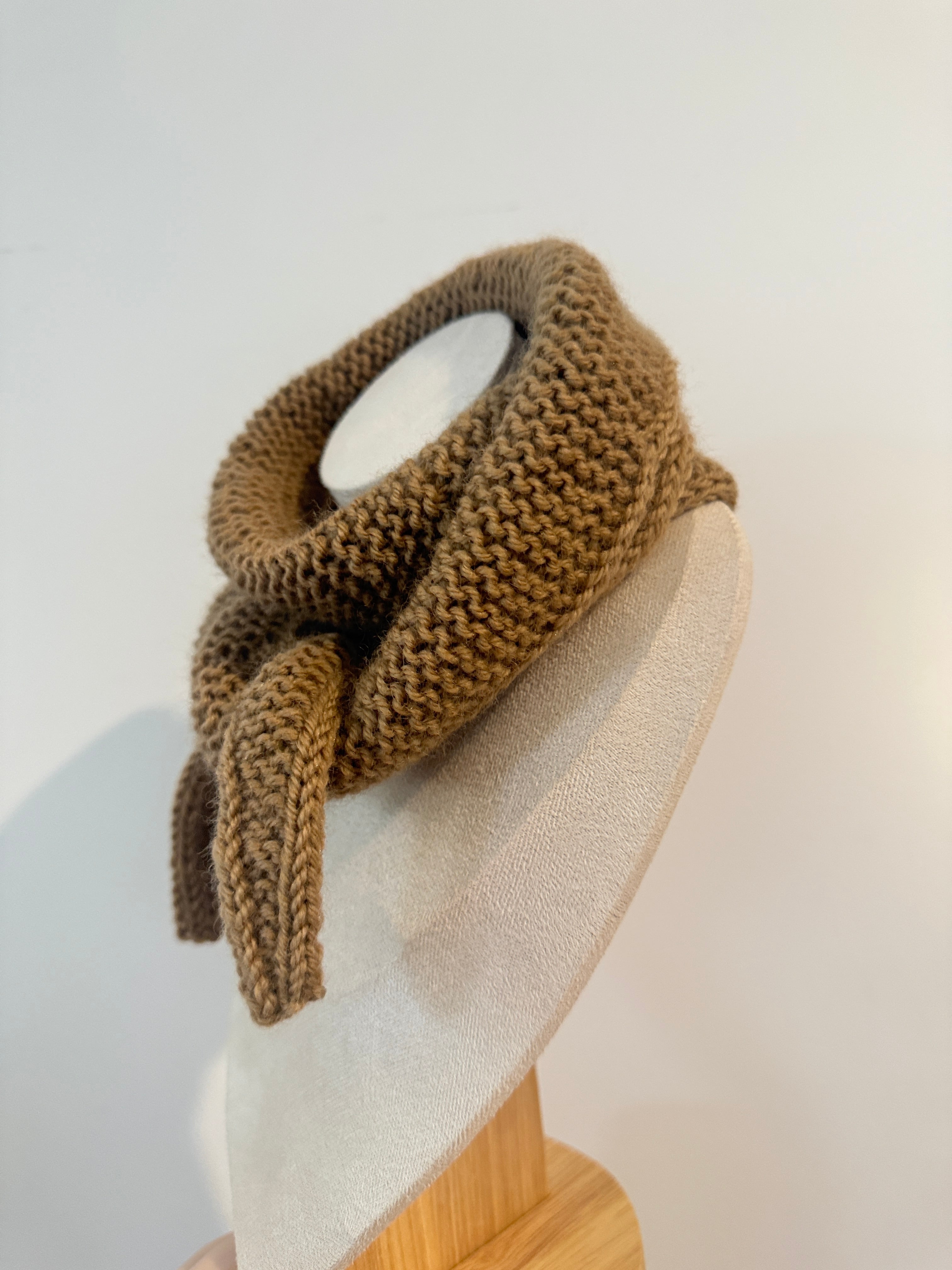 Knitted sophie scarf in camel