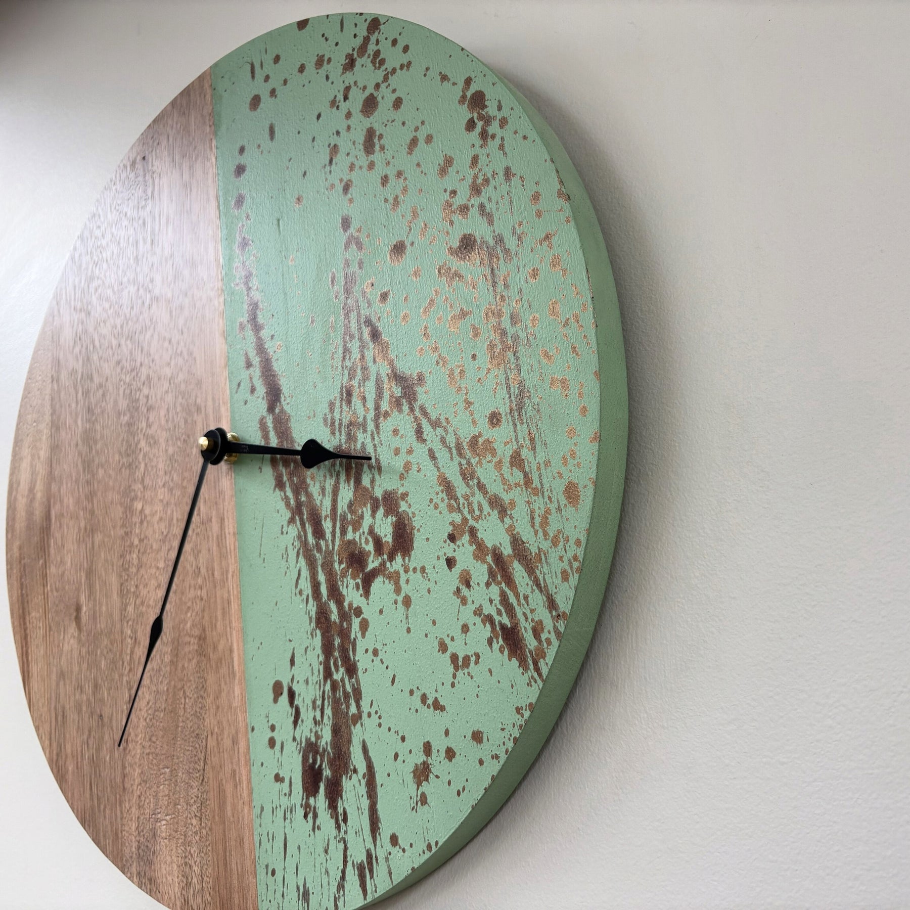 Verdant – Handmade Tasmanian Oak Wall Clock | Sage Green Splatter Design, Silent Movement | 30cm or 40cm
