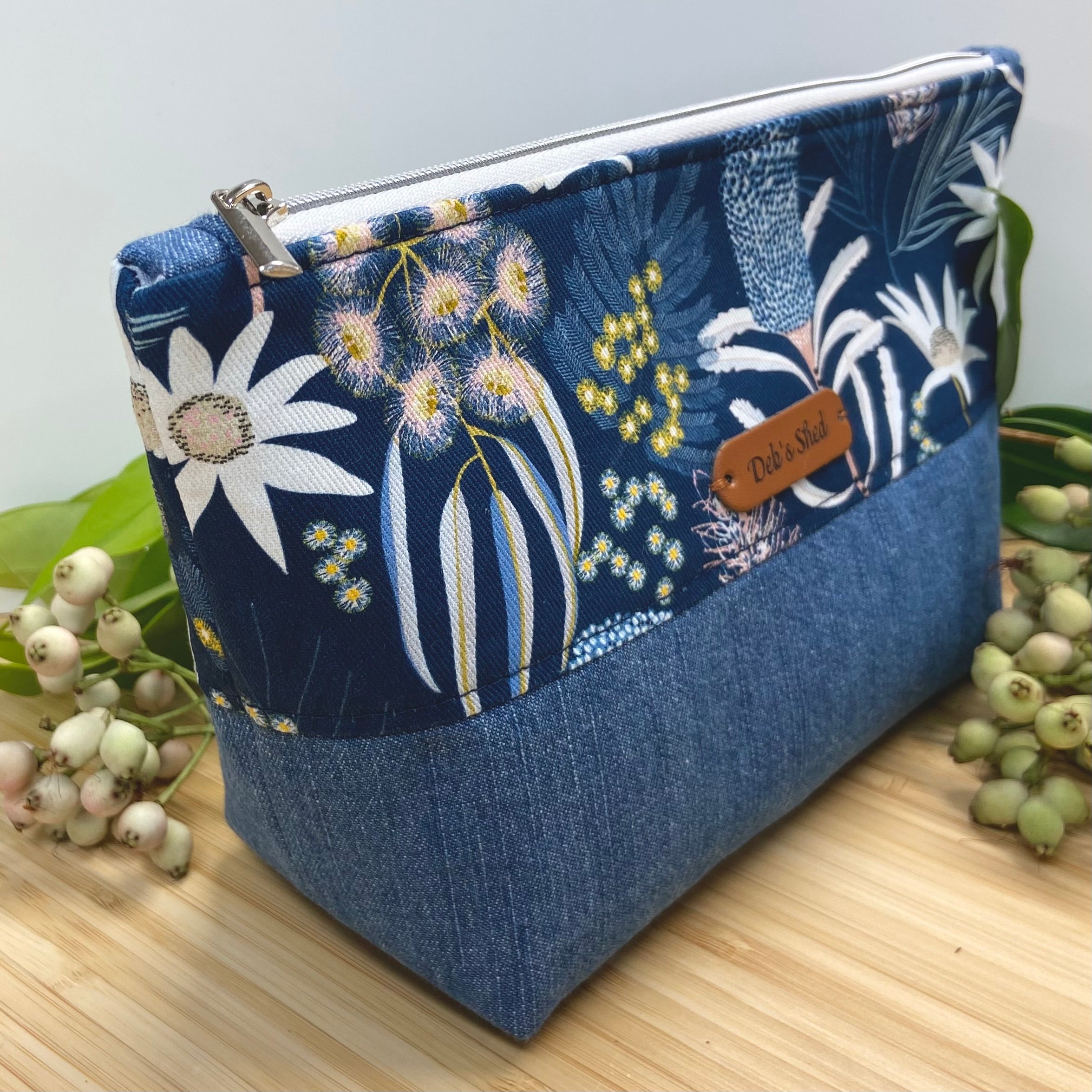 Zipper Pouch – Australian Themed - Blue Floral