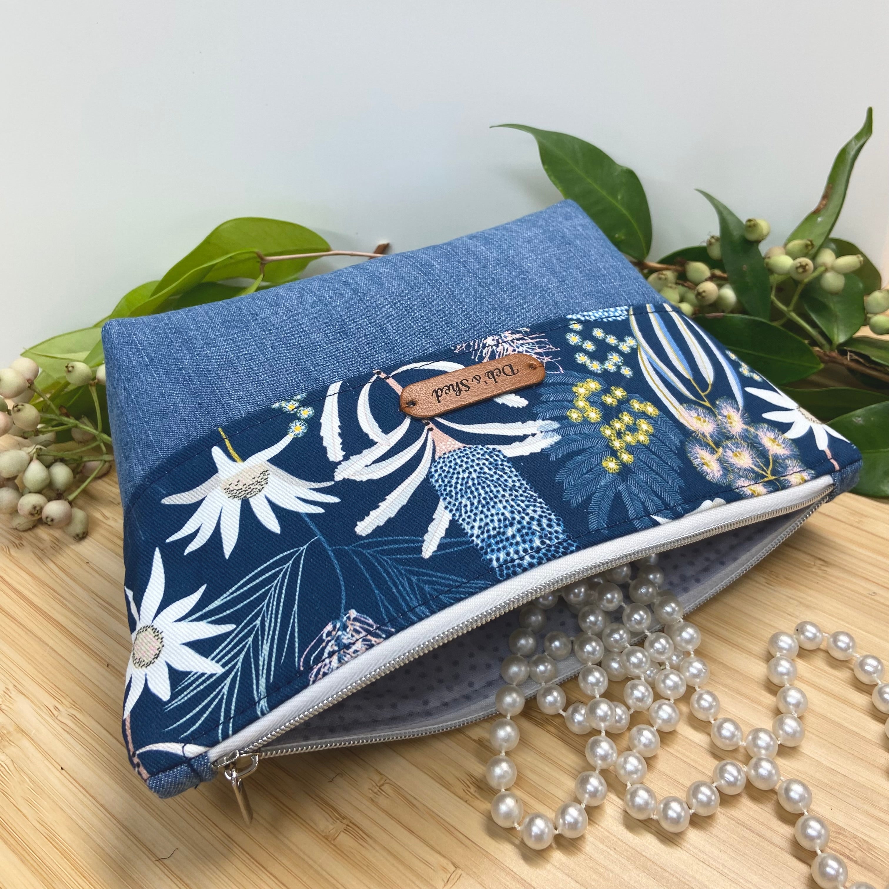 Zipper Pouch – Australian Themed - Blue Floral