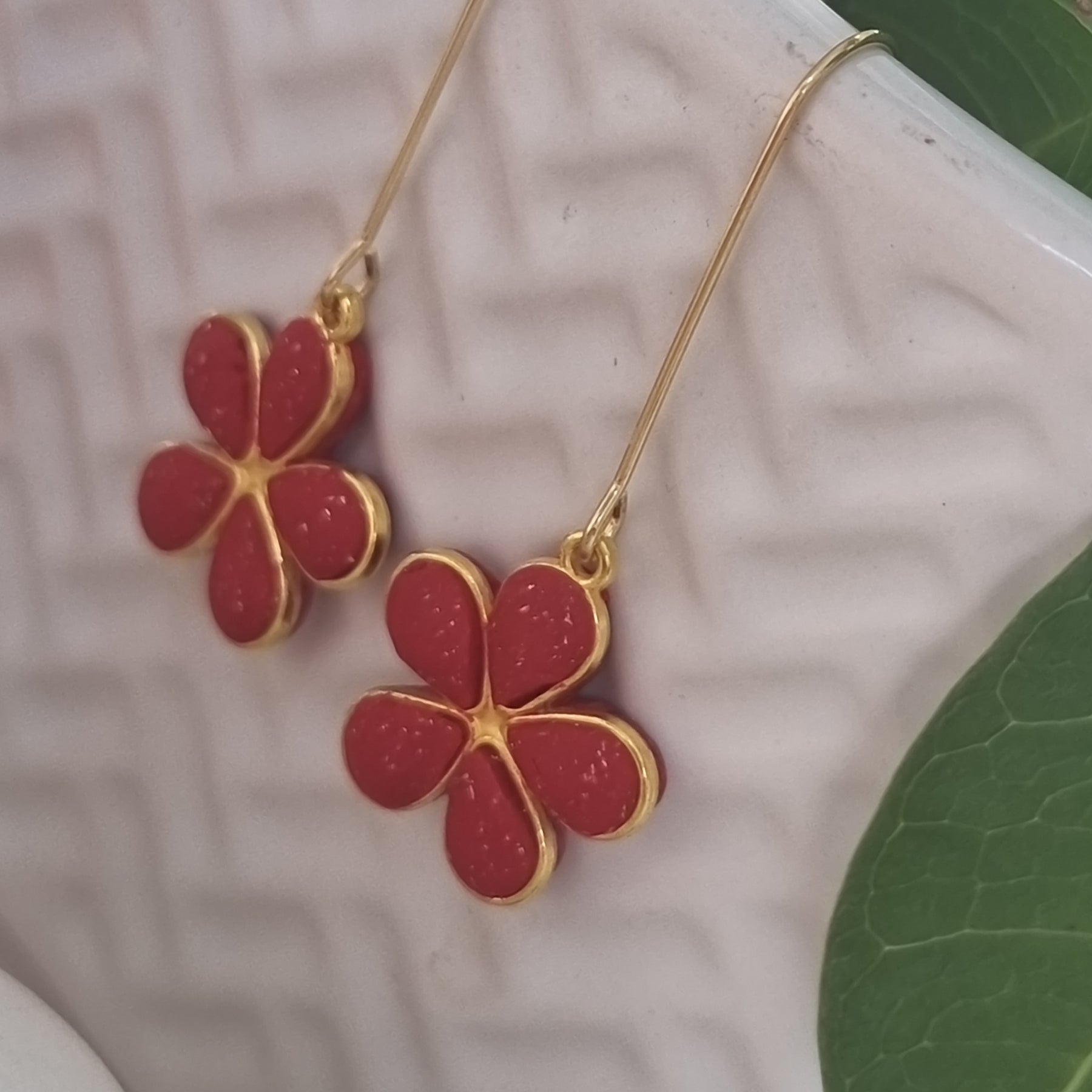 Christmas Daisy - Red and Gold earrings